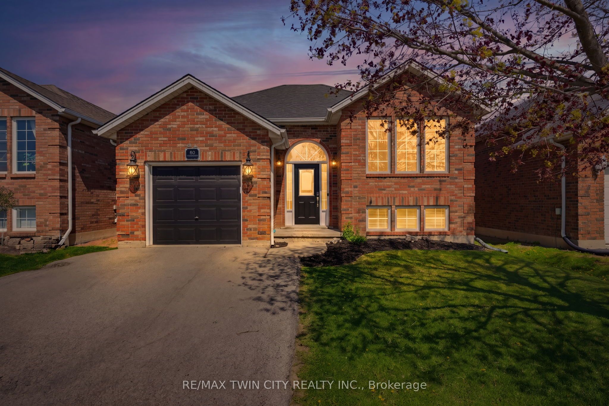 60 St Patrick's Drive, Brantford, ON N3T 6L4 photo 4