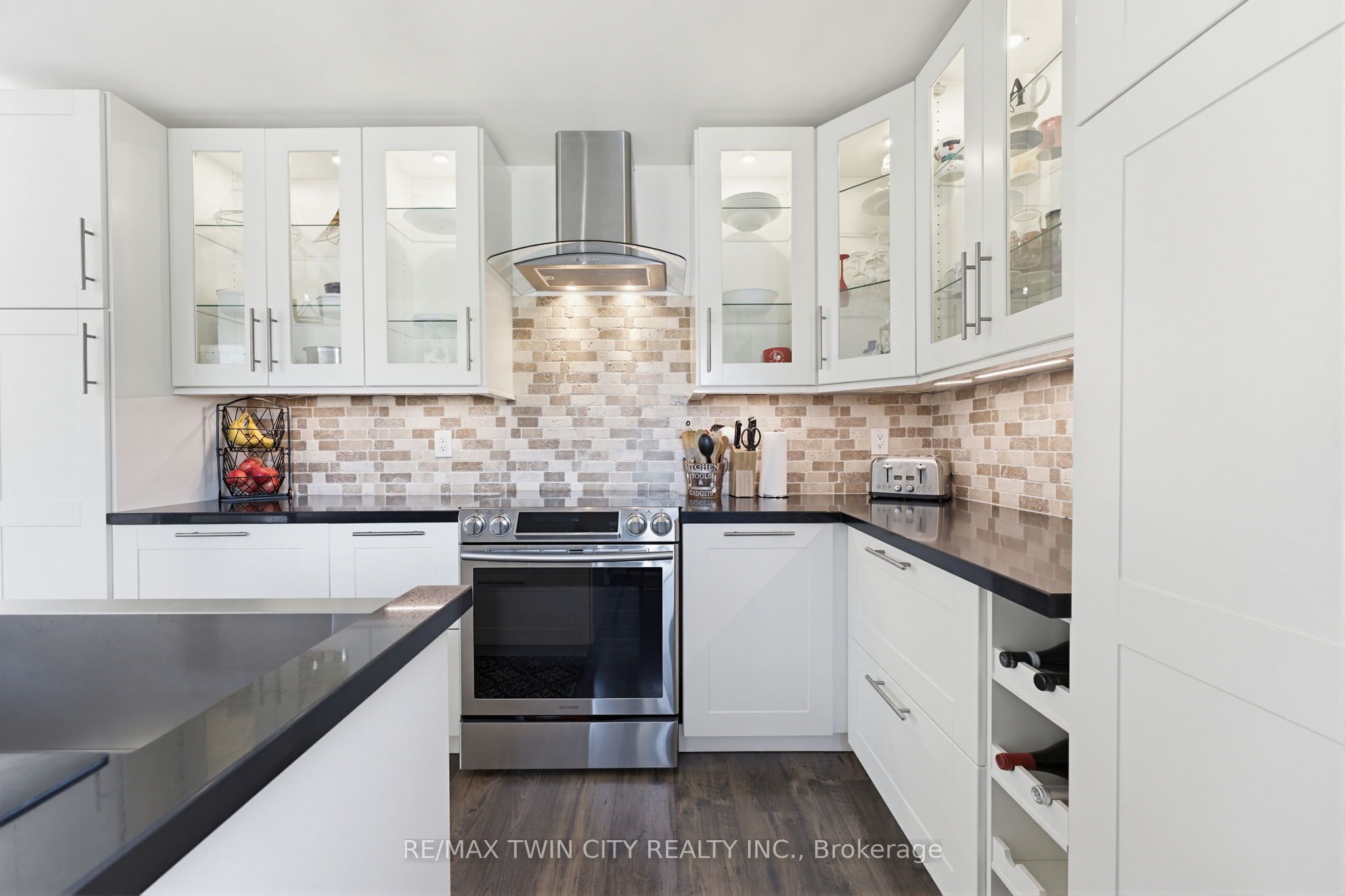60 St Patrick's Drive, Brantford, ON N3T 6L4 photo 5