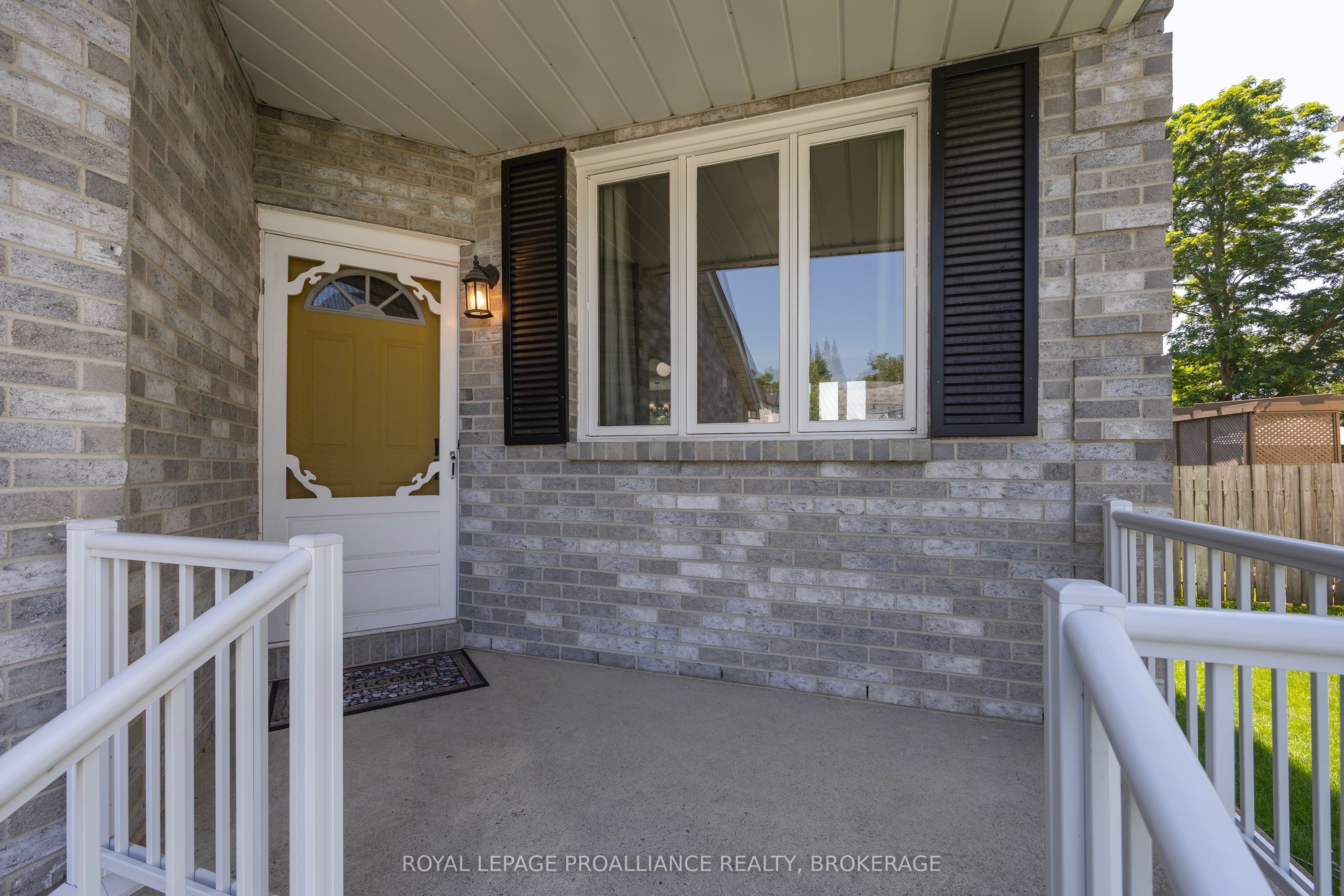 969 Lombardy Street, Kingston, ON K7M 8M7 photo 3