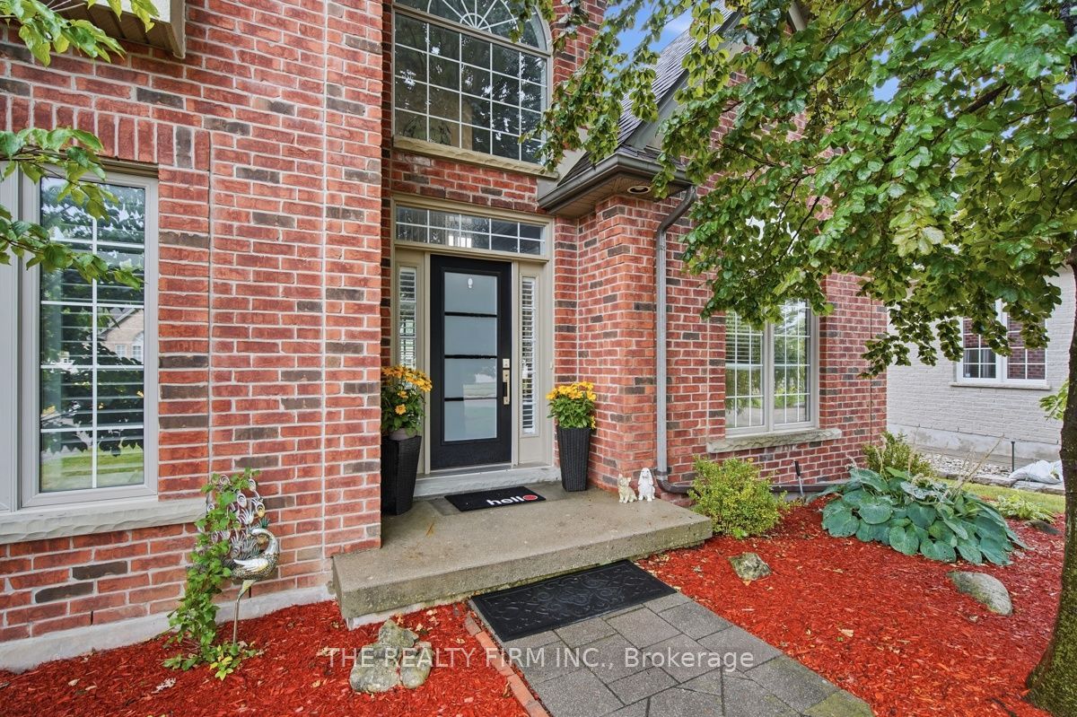552 Mcgarrell Place, London North, ON N6G 5J8 photo 2