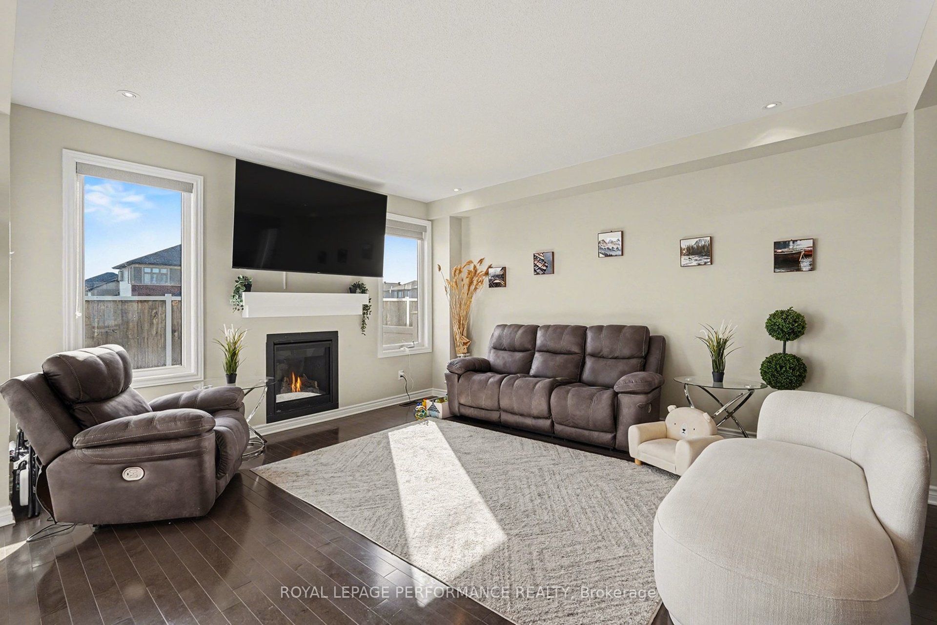 504 Yellow Birch Street, Orleans - Convent Glen and Area, ON K1W 0J3 photo 3