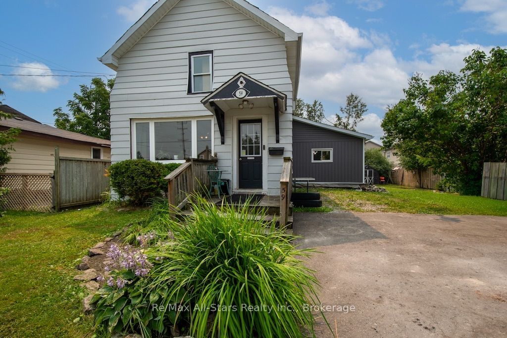 59 George Street W, Kawartha Lakes, ON K9V 2P2 photo 2