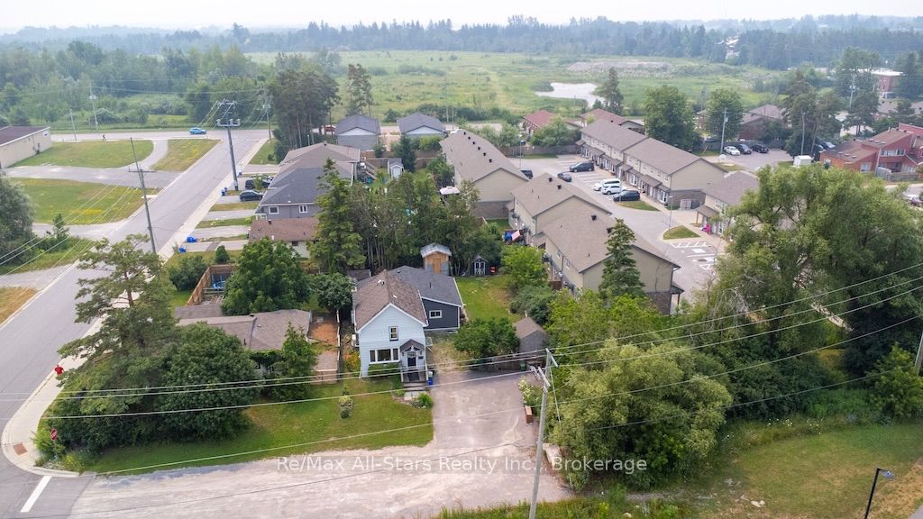 59 George Street W, Kawartha Lakes, ON K9V 2P2 photo 3