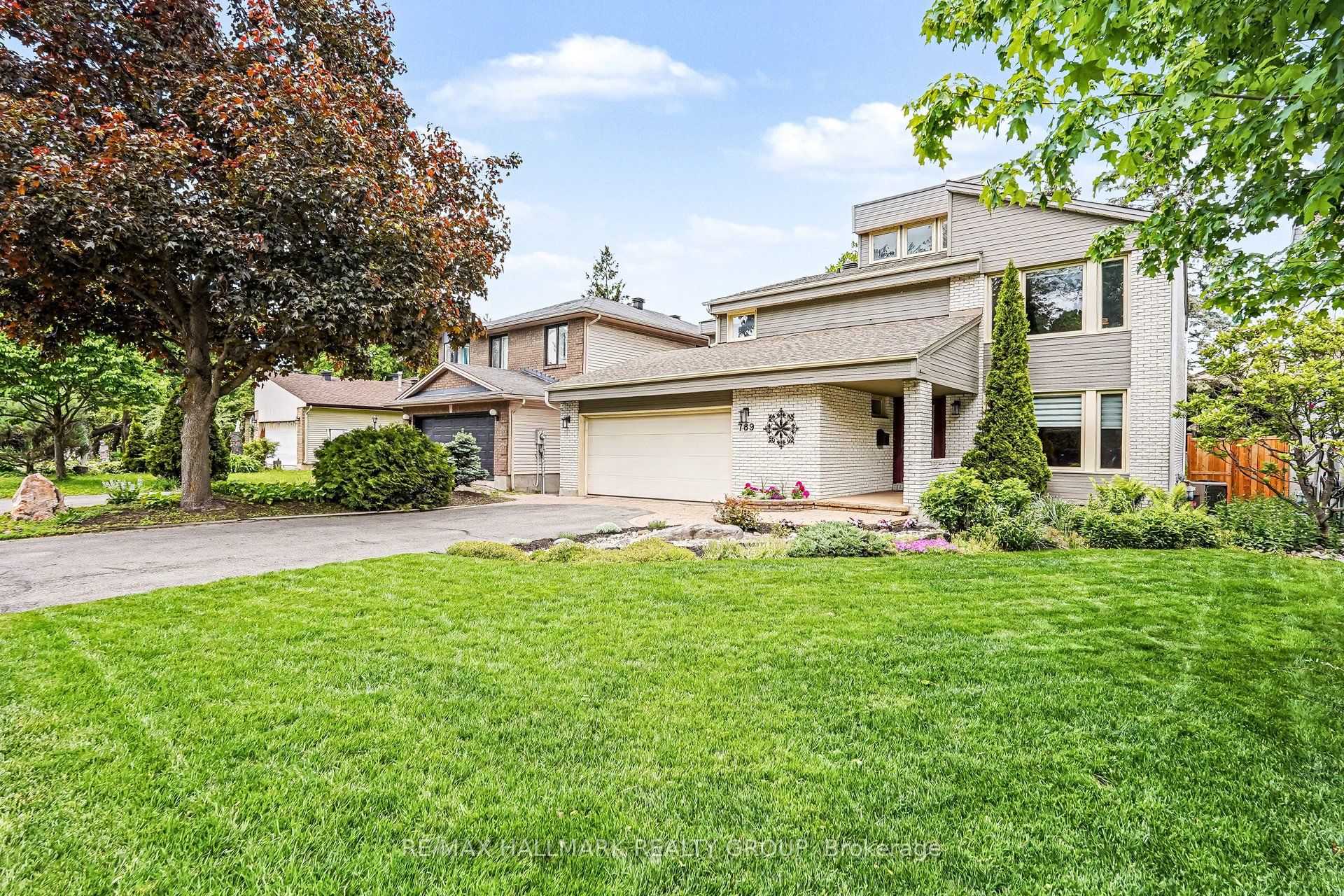789 Mooneys Bay Place, Billings Bridge - Riverside Park and Area, ON K1V 9X1 photo 2