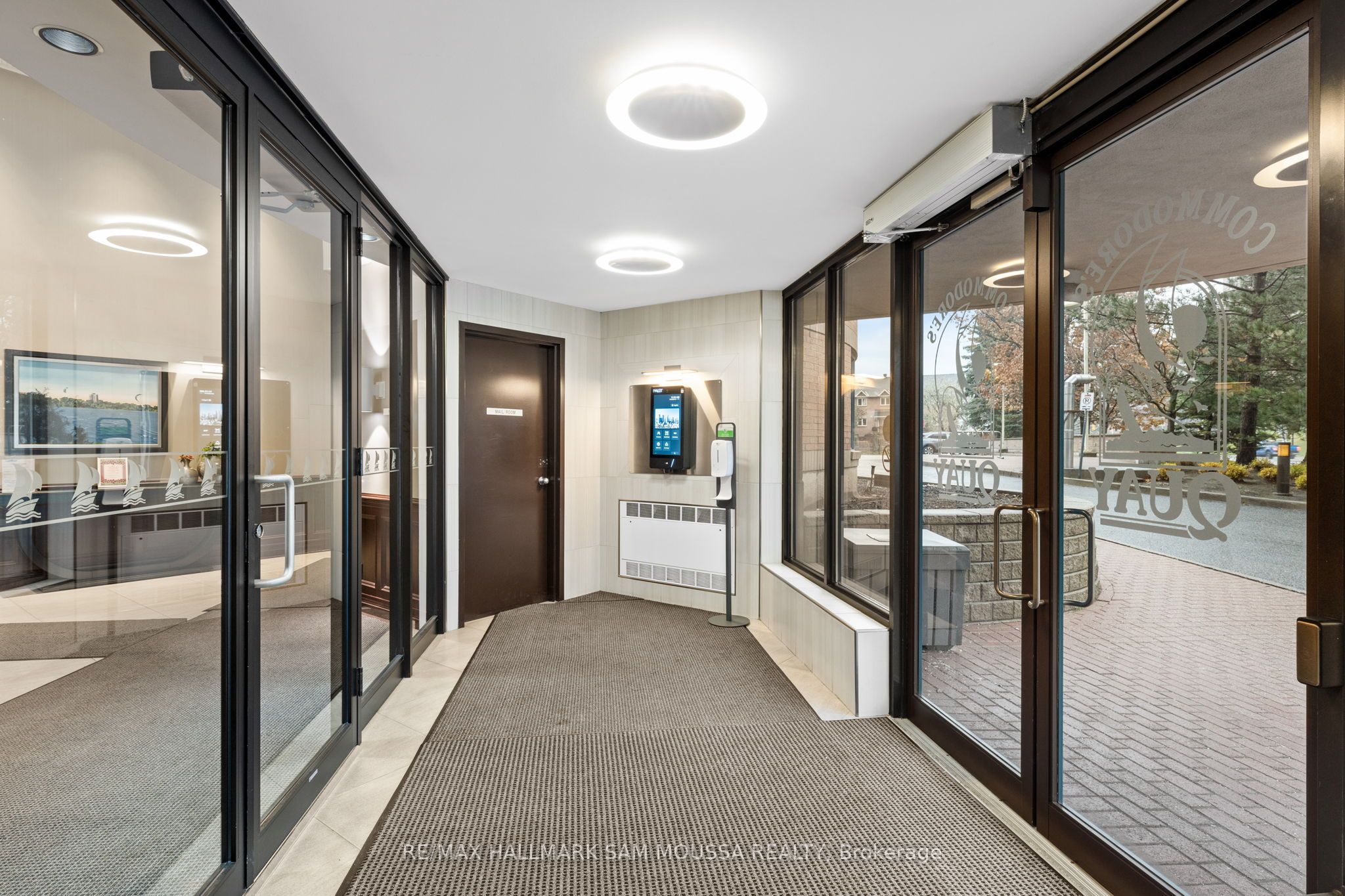 3105 Carling Avenue 504, Crystal Bay - Rocky Point - Bayshore, ON K2H 5A6 photo 4