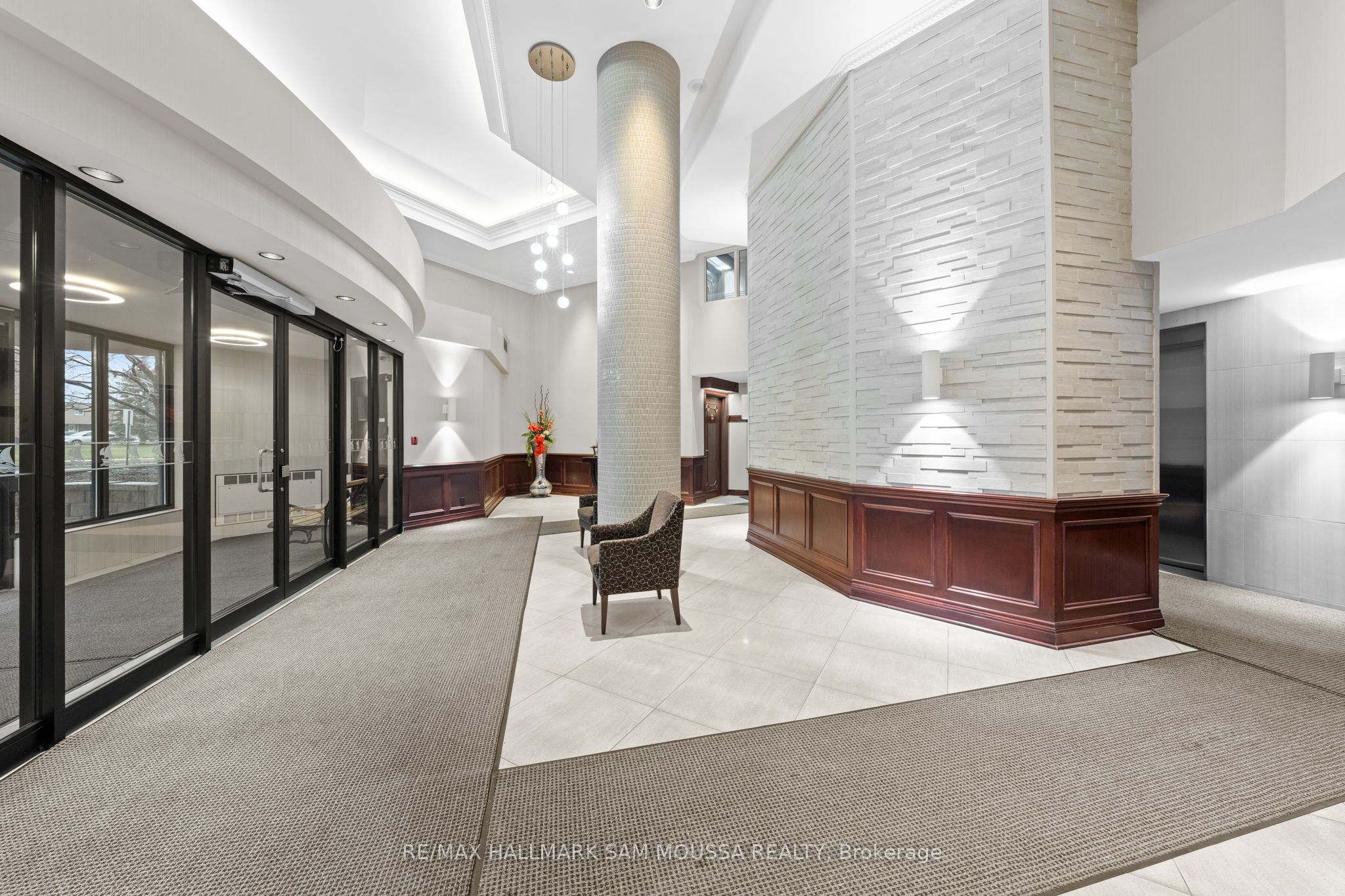 3105 Carling Avenue 504, Crystal Bay - Rocky Point - Bayshore, ON K2H 5A6 photo 5