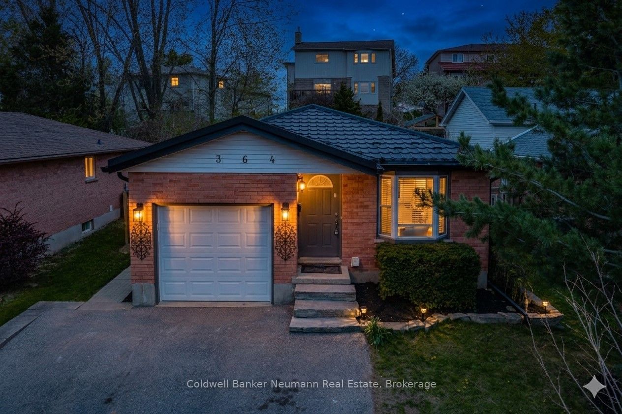 364 Imperial Road S, Guelph, ON N1K 1L4 photo 2