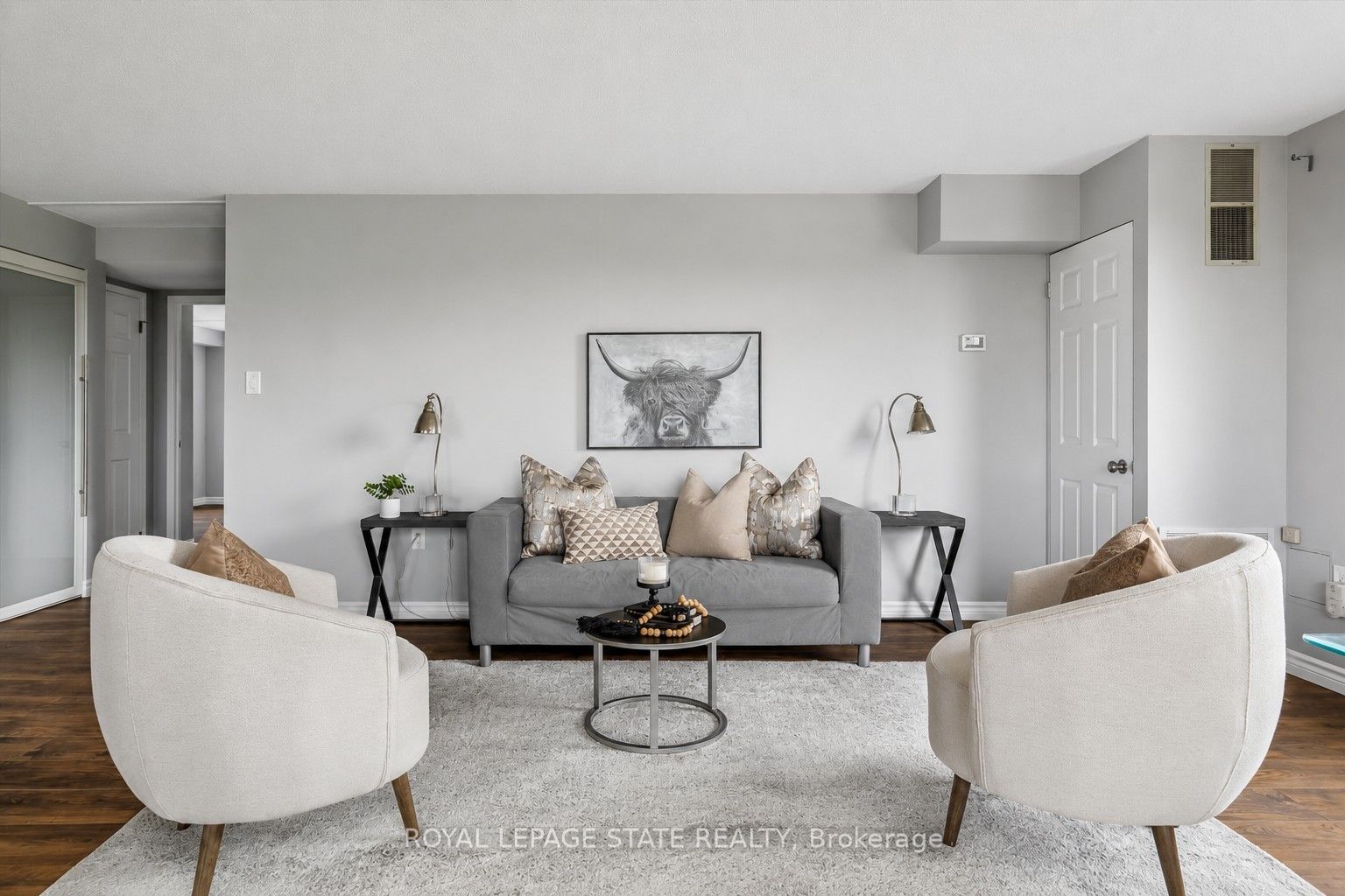 966 Queenston Road 605, Hamilton, ON L8G 1B7 photo 3