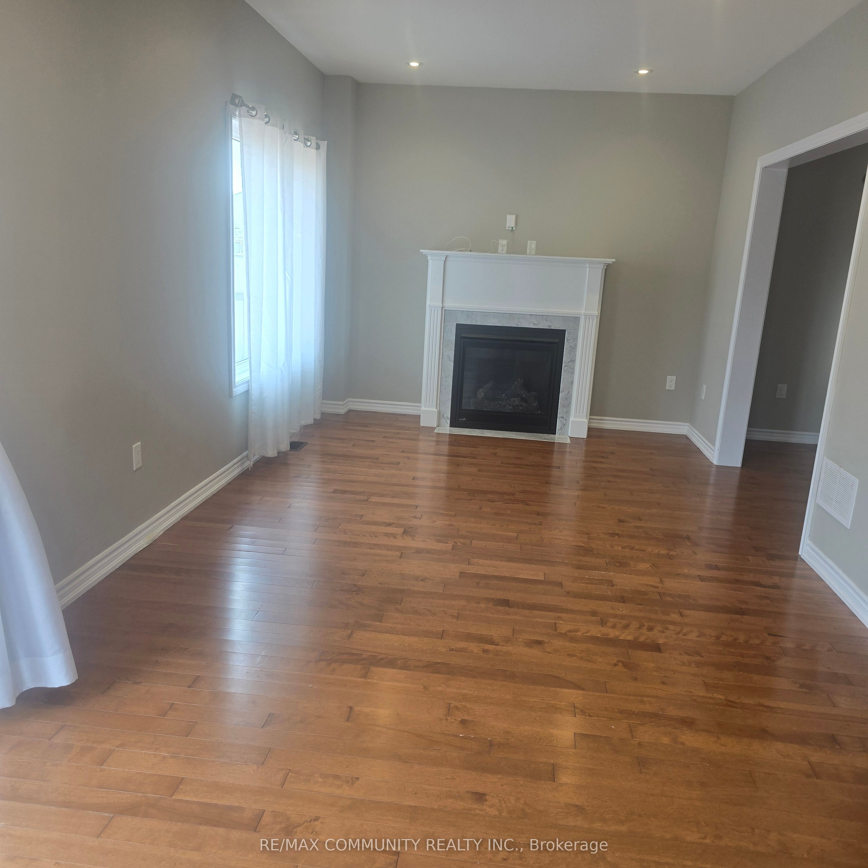 134 Springdale Drive, Kawartha Lakes, ON K9V 0N1 photo 4
