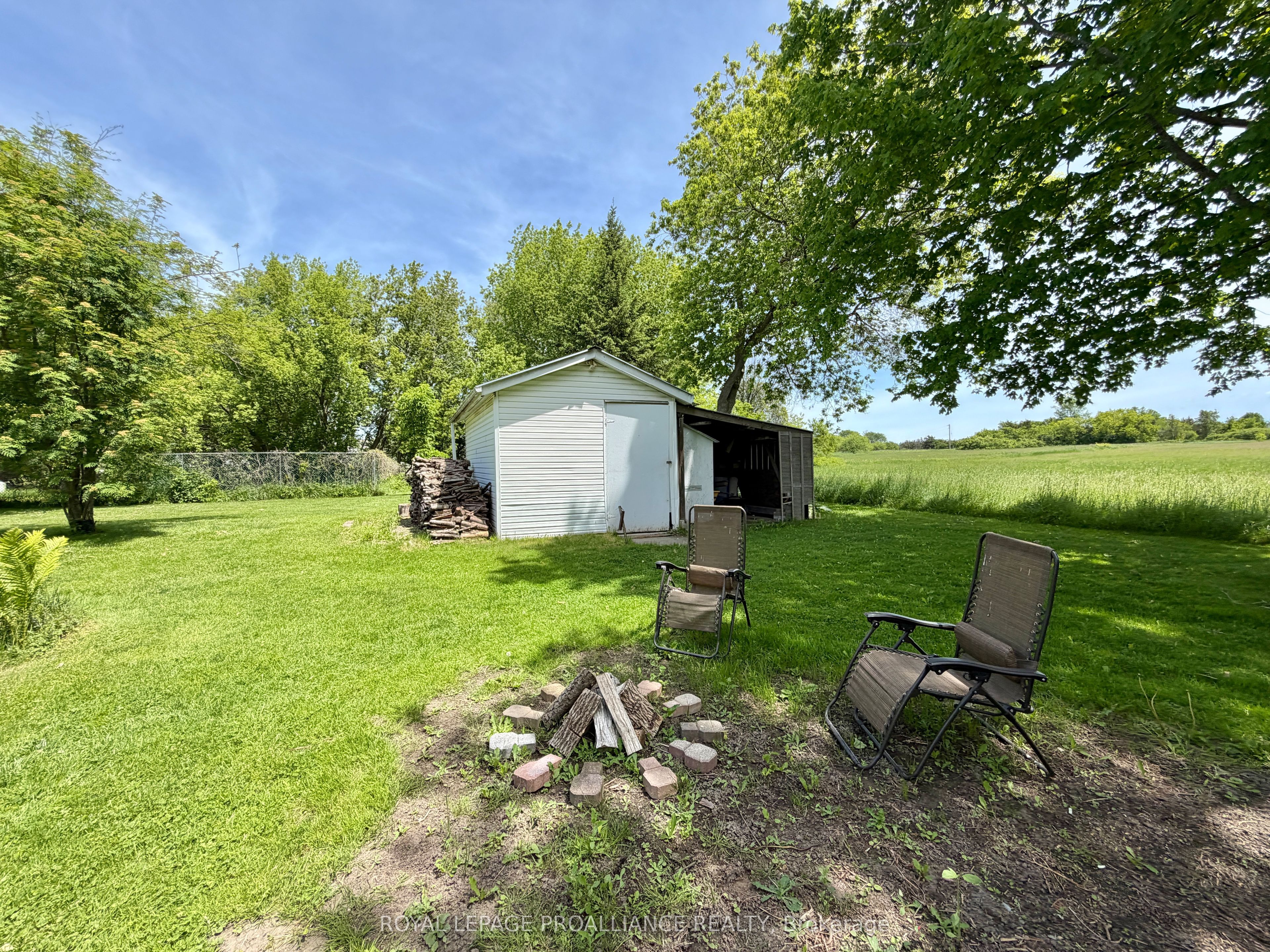 471 County Road 3 Road, Prince Edward County, ON K8N 4Z1 photo 3