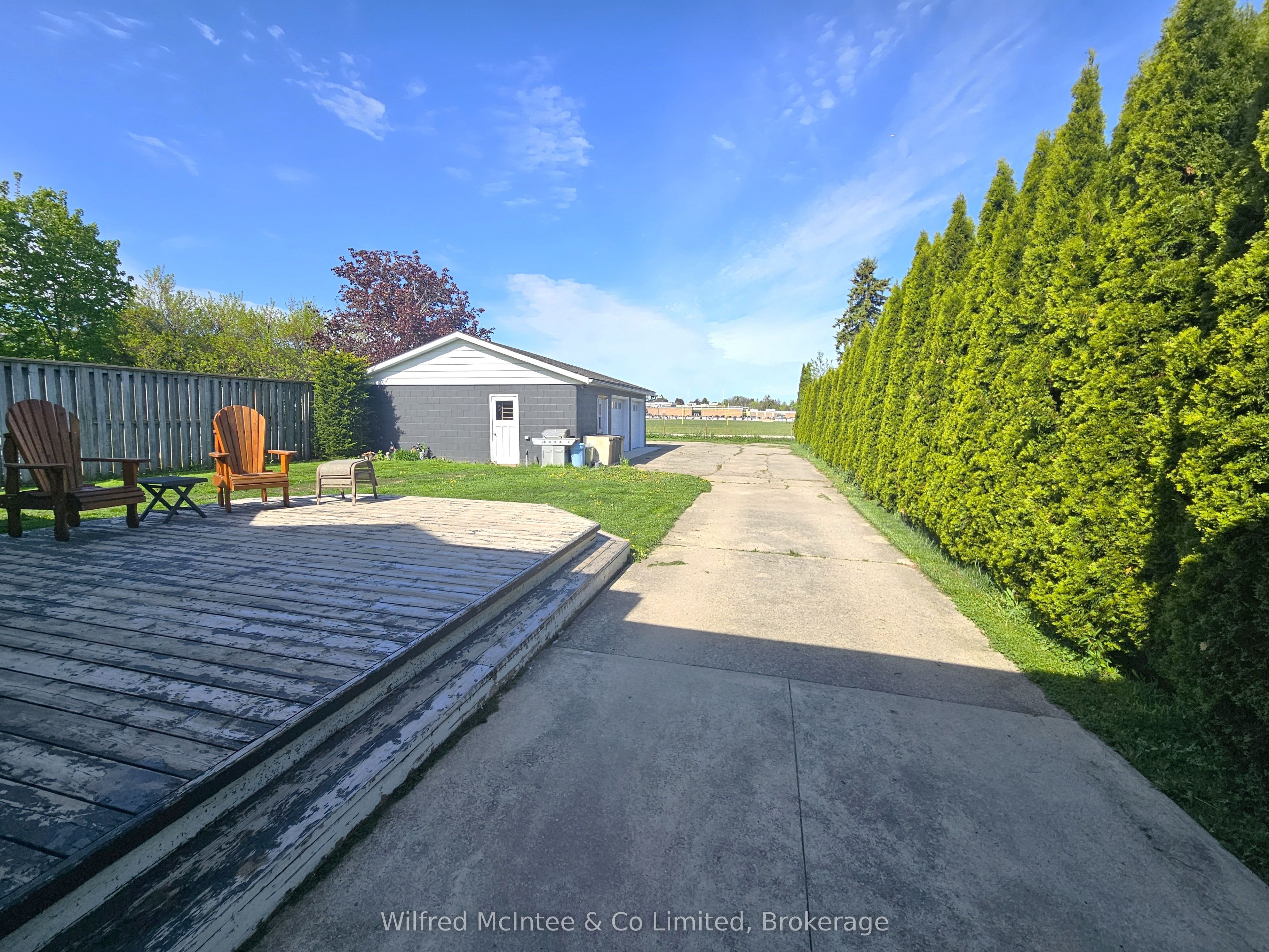 958 6TH Avenue W, Owen Sound, ON N5K 5G4 photo 3