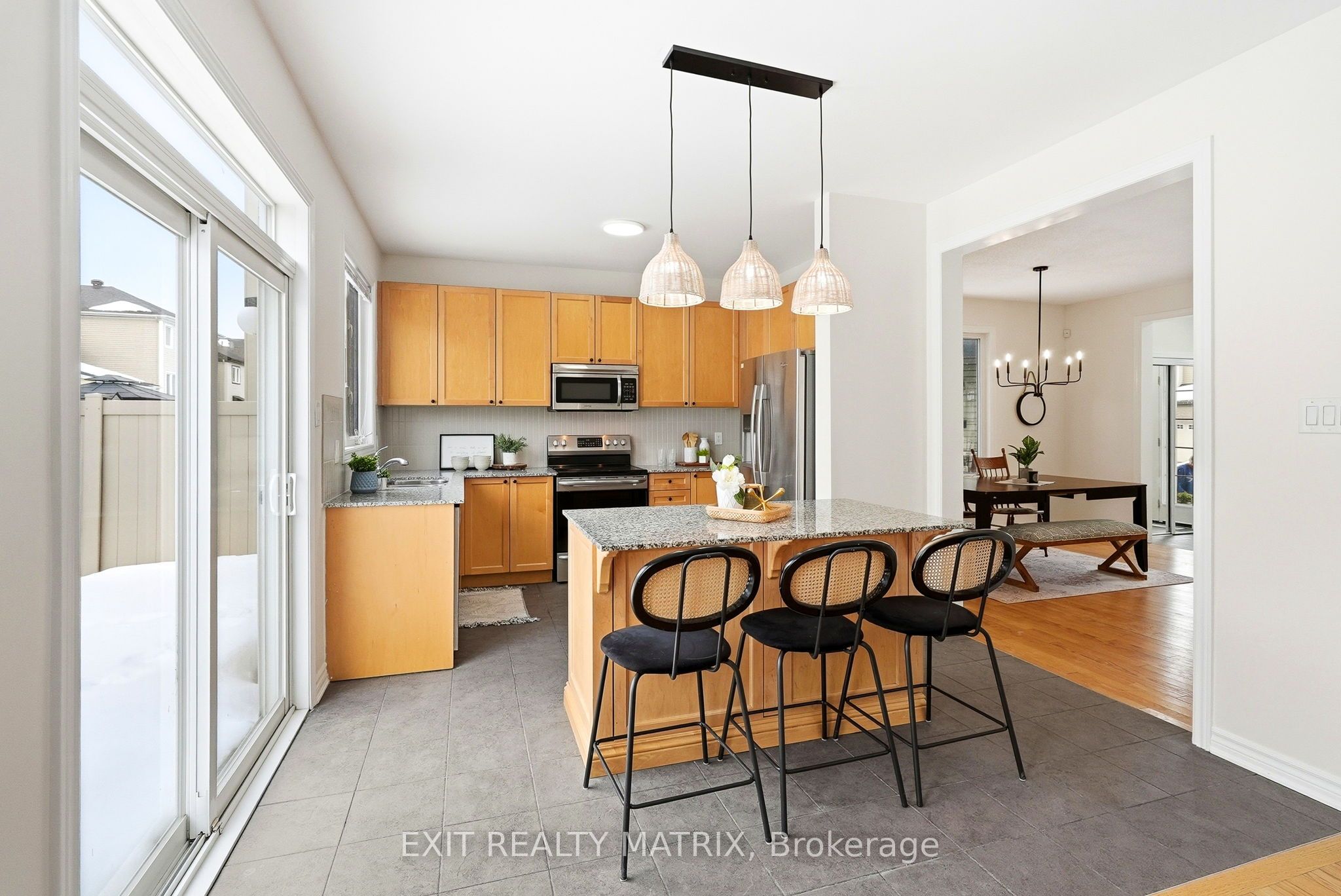 194 Flowing Creek Circle, Kanata, ON K2M 2R7 photo 5