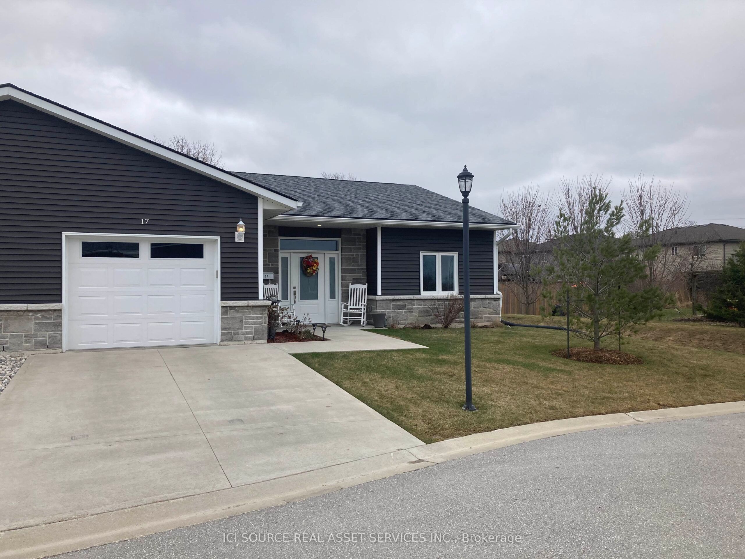 2380 9th Avenue E 24, Owen Sound, ON N4K 3H5 photo 3