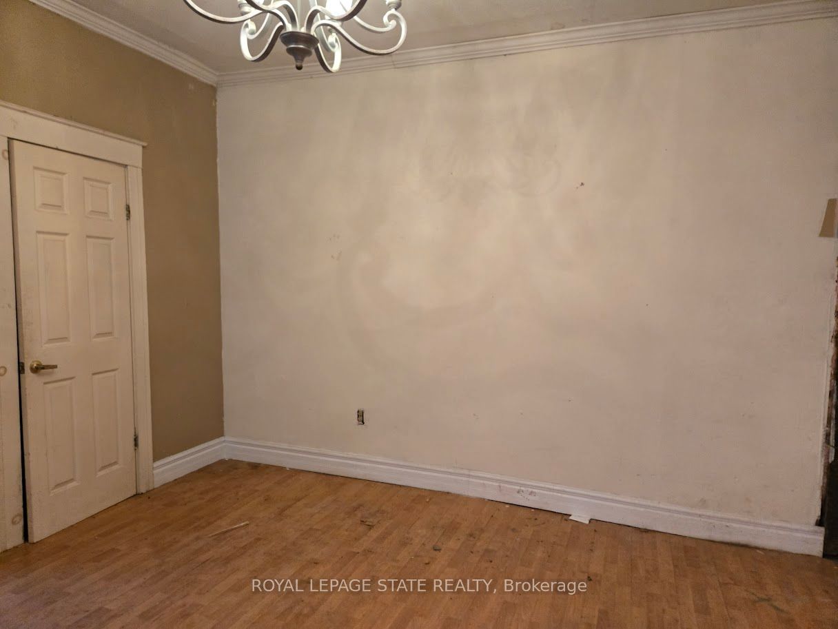 4336 Elgin Street, Niagara Falls, ON L2E 2X8 photo 5