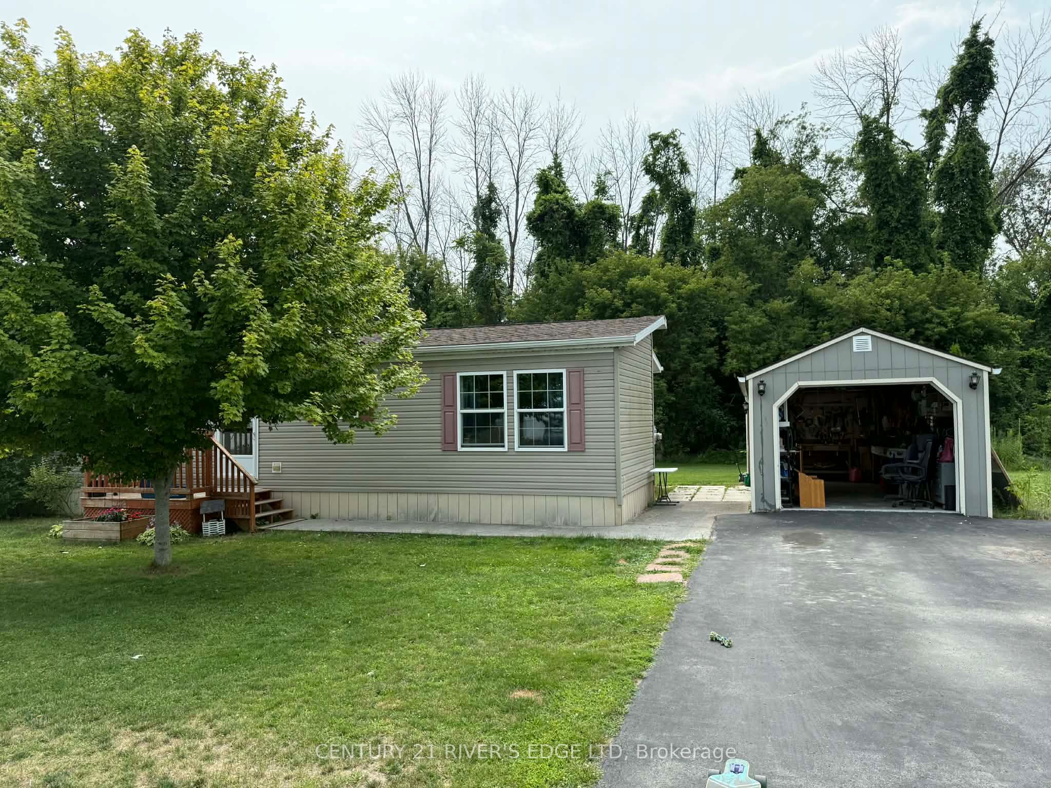 63 Whites Road, Quinte West, ON K8V 5P5 photo 3