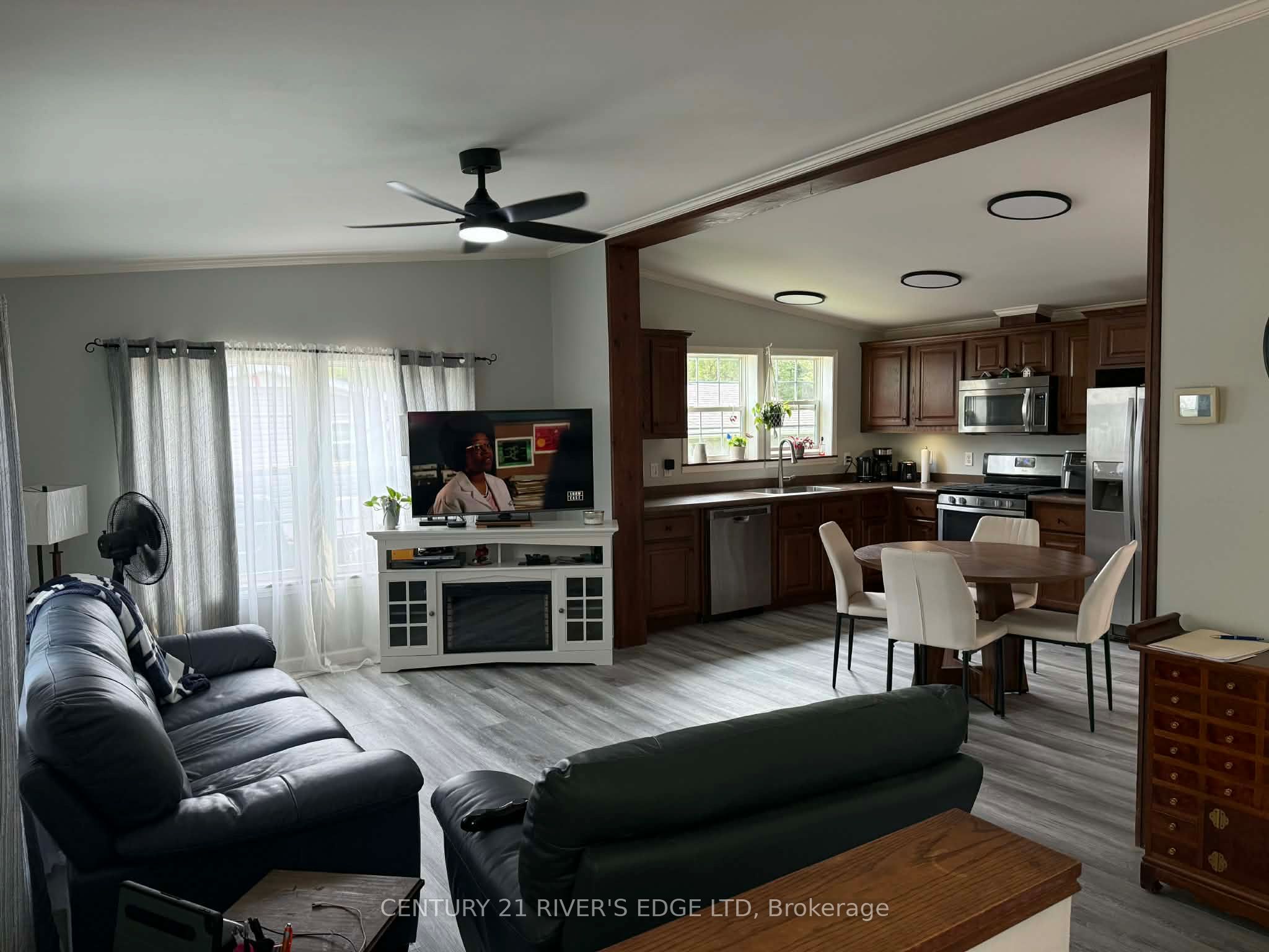 63 Whites Road, Quinte West, ON K8V 5P5 photo 5