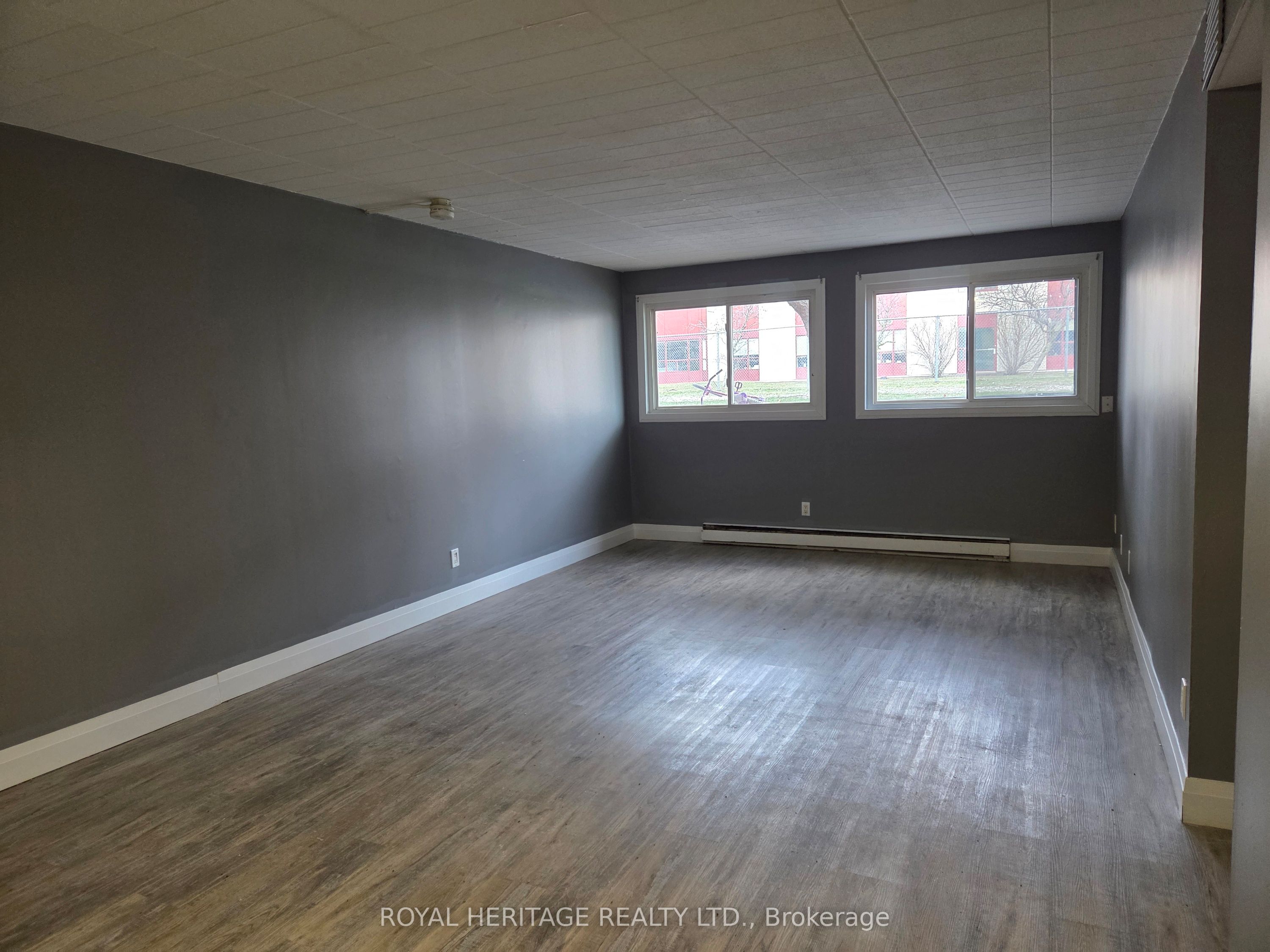 8800 Willoughby Drive 104, Niagara Falls, ON L2G 6X8 photo 2