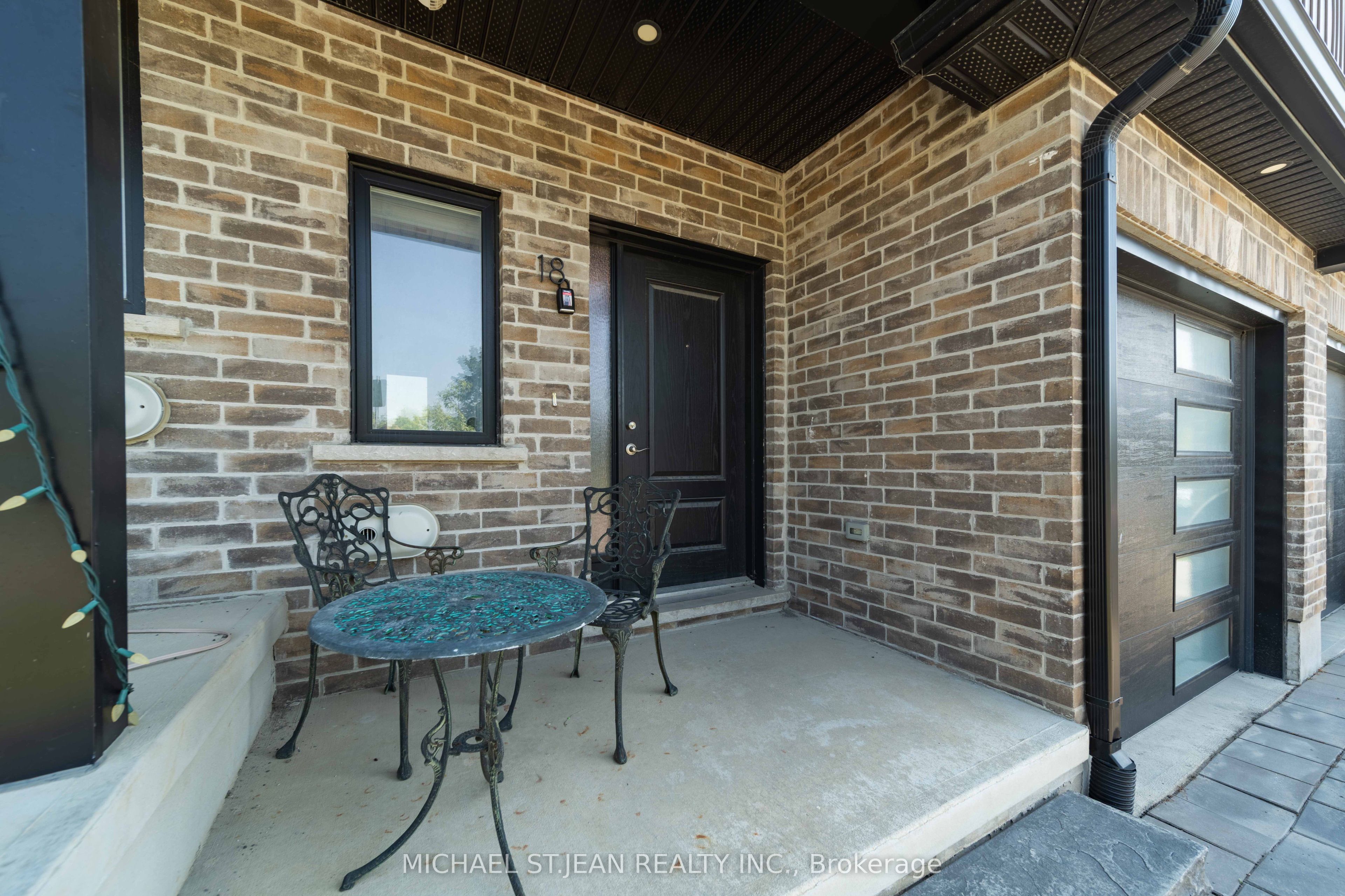 811 Sarnia Road 18, London North, ON N6H 0K3 photo 3