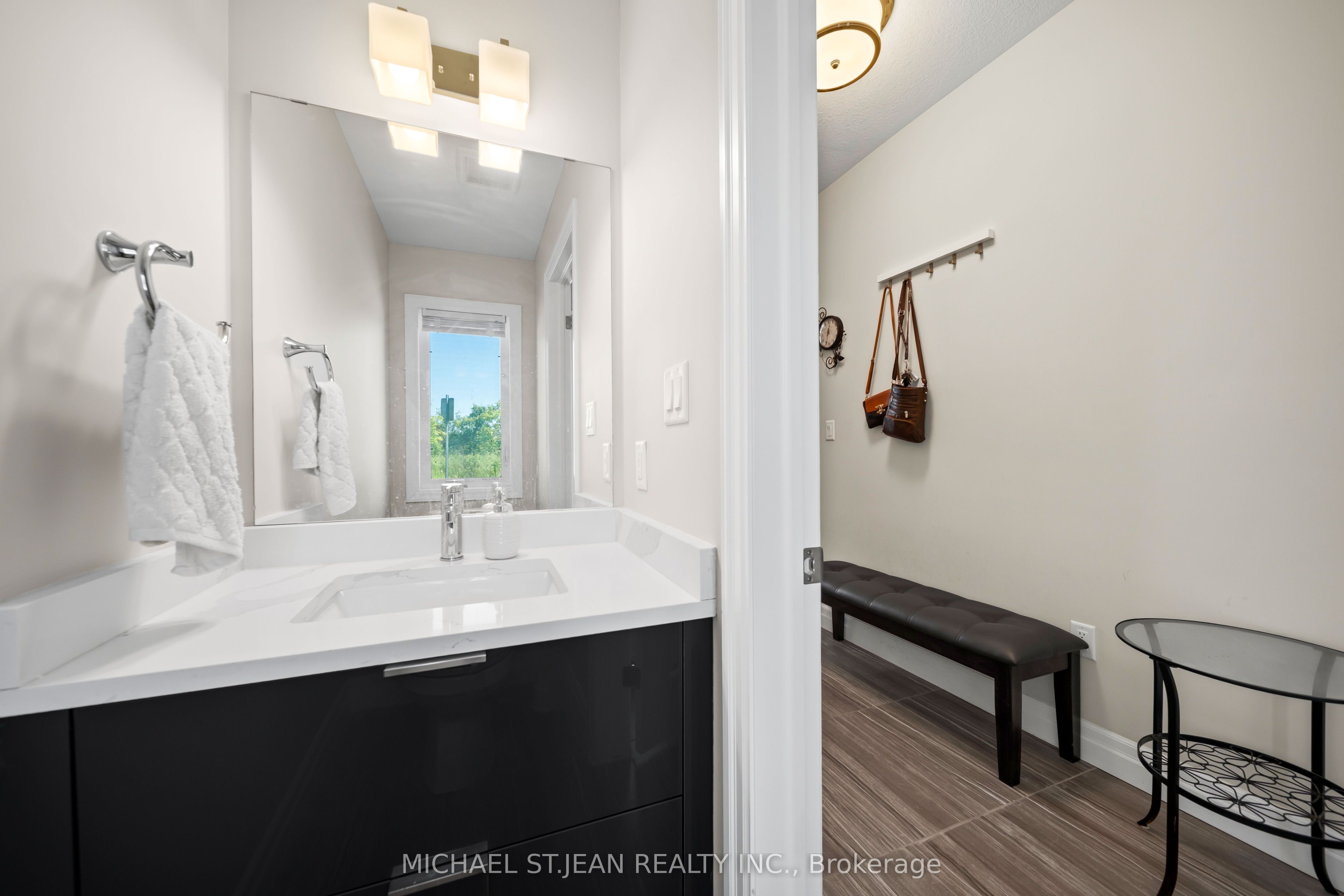 811 Sarnia Road 18, London North, ON N6H 0K3 photo 5