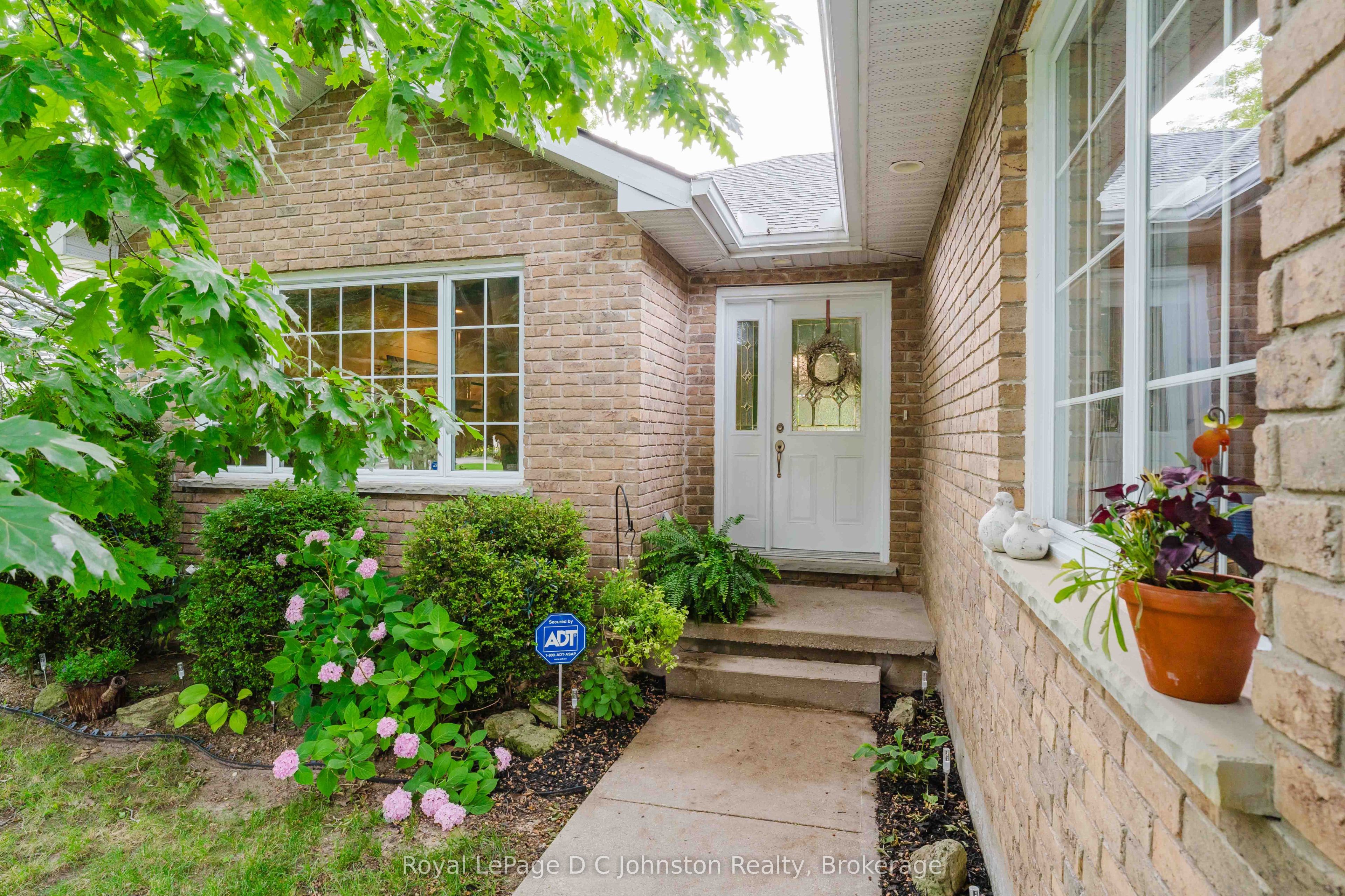 103 GRENVILLE Street N, Saugeen Shores, ON N0H 2L0 photo 3