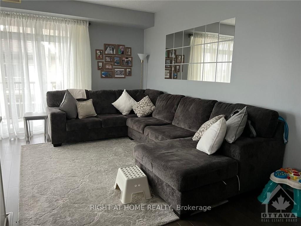 57 TAYSIDE Private H, Barrhaven, ON K2J 0J8 photo 3