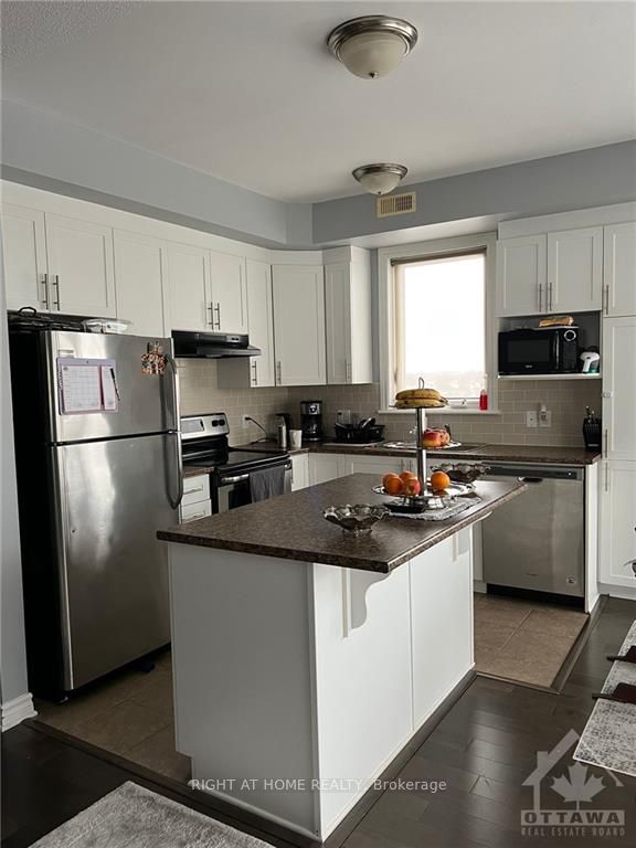 57 TAYSIDE Private H, Barrhaven, ON K2J 0J8 photo 5