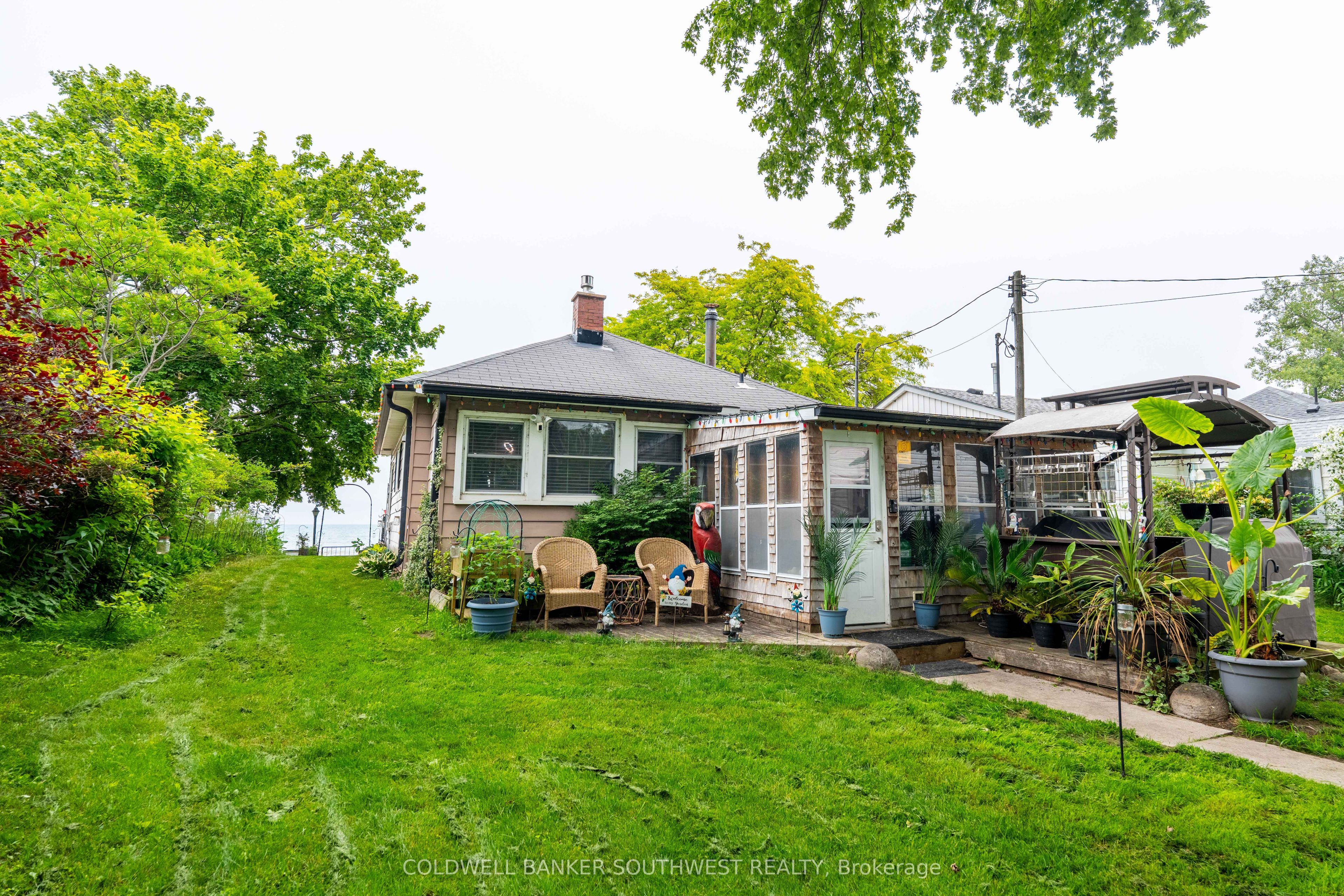 6288 Spruce Street, Lambton Shores, ON N0N 1J2 photo 5