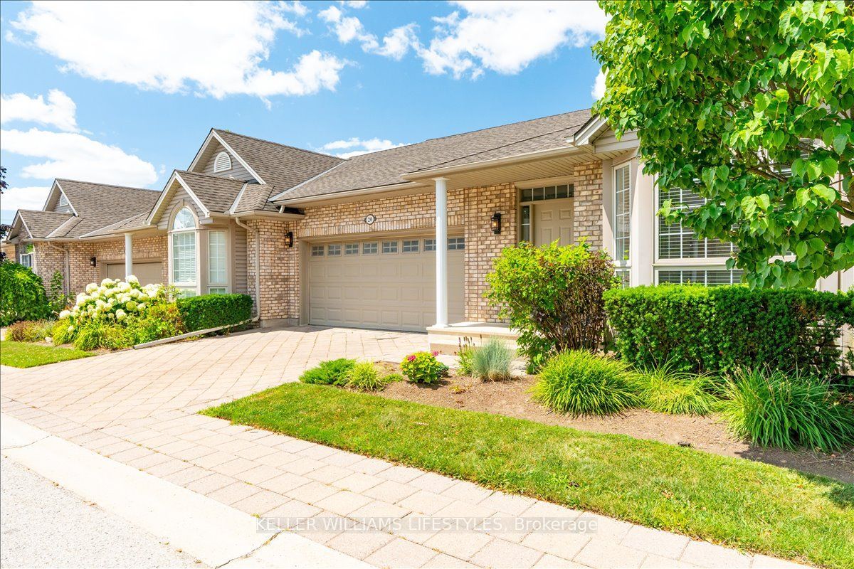 1574 Richmond Street 20, London North, ON N6G 5H7 photo 2