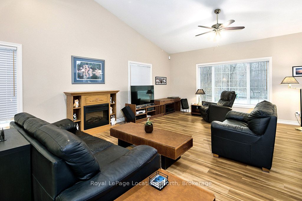 120 Wards Road, Blue Mountains, ON L9Y 0T7 photo 5