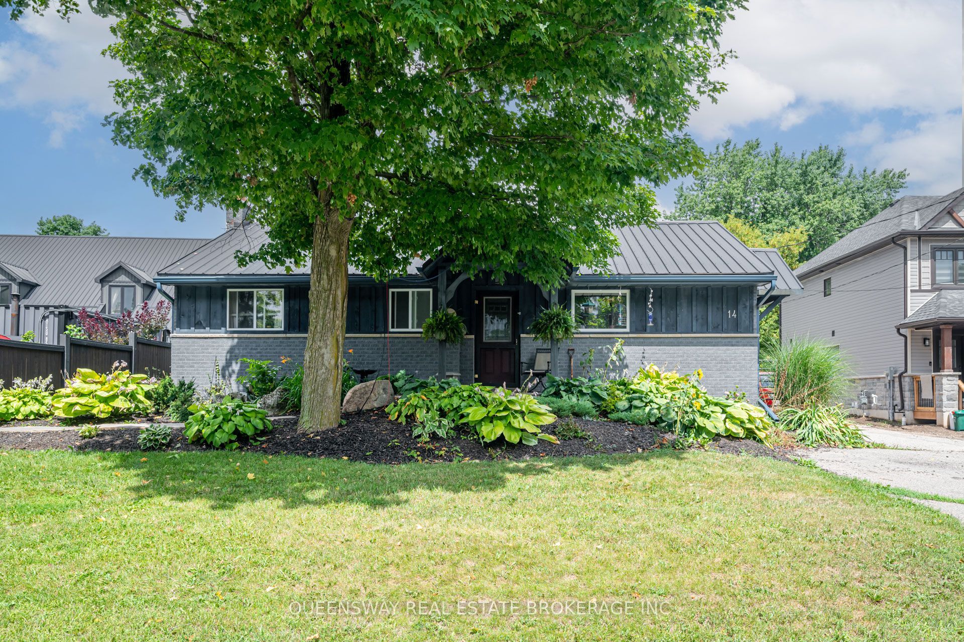 14 Webb Street, East Luther Grand Valley, ON L0N 1G0