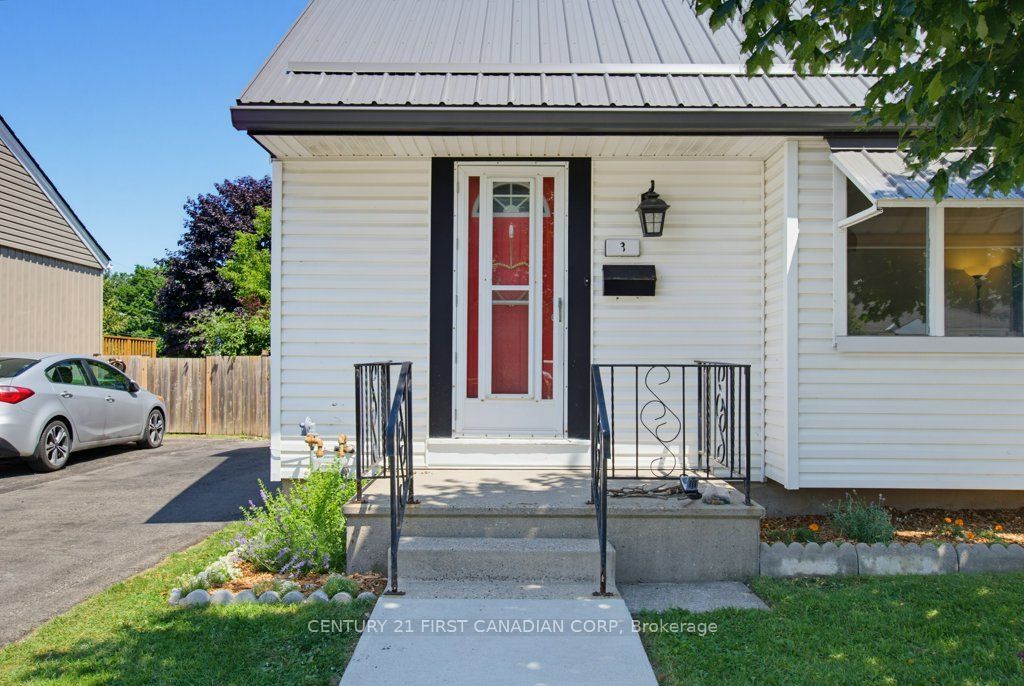 3 Parkside Drive, St. Thomas, ON N5R 3T8 photo 4