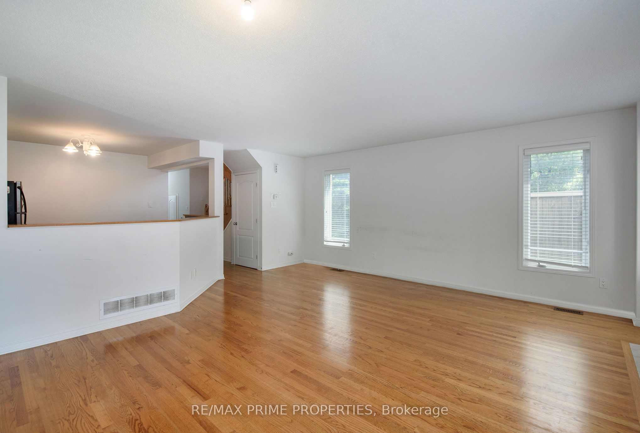 201 FREEDOM Private, Alta Vista and Area, ON K1G 6W1 photo 4
