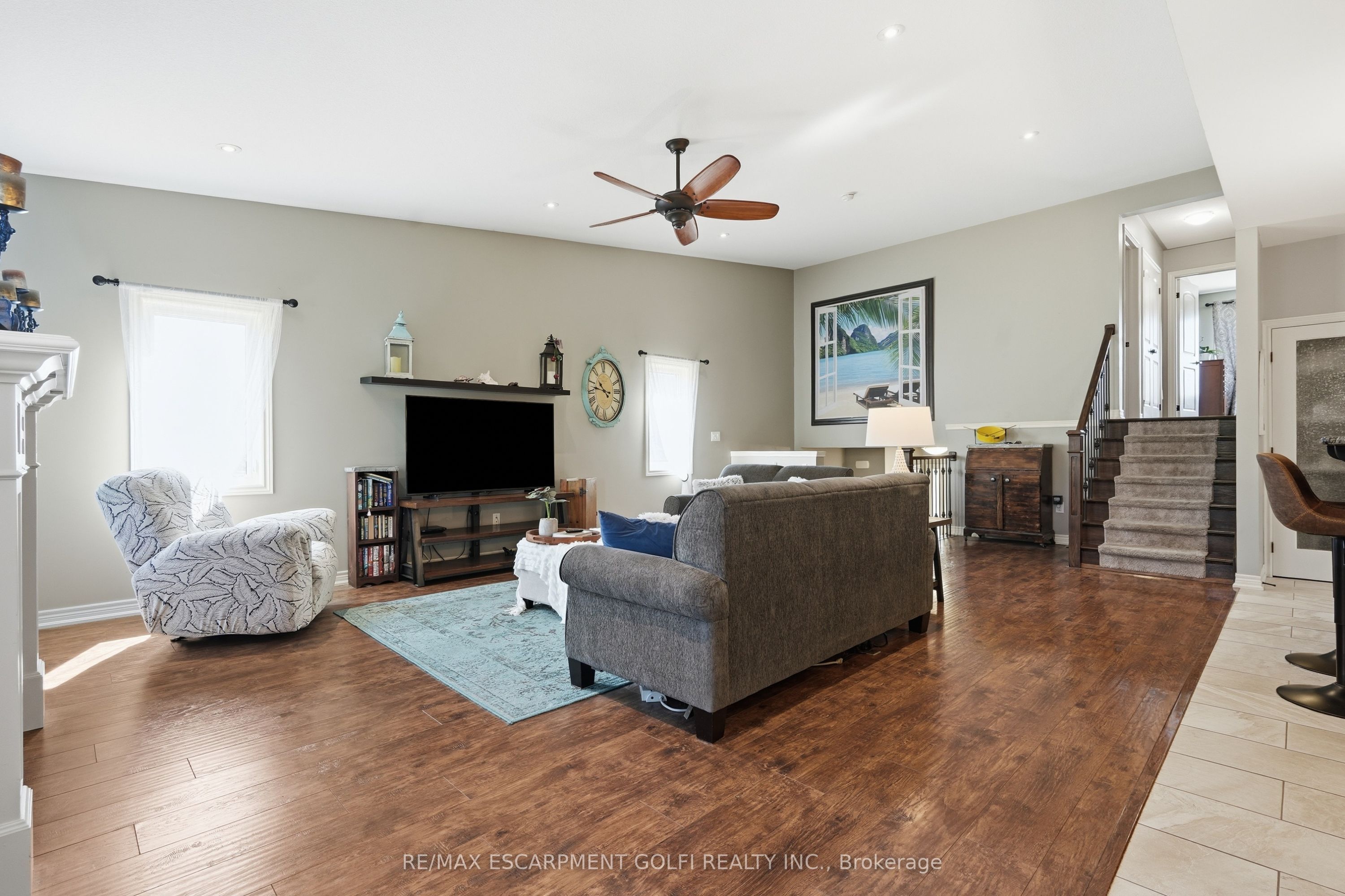 379 Michael Drive, Welland, ON L3C 0A5 photo 4
