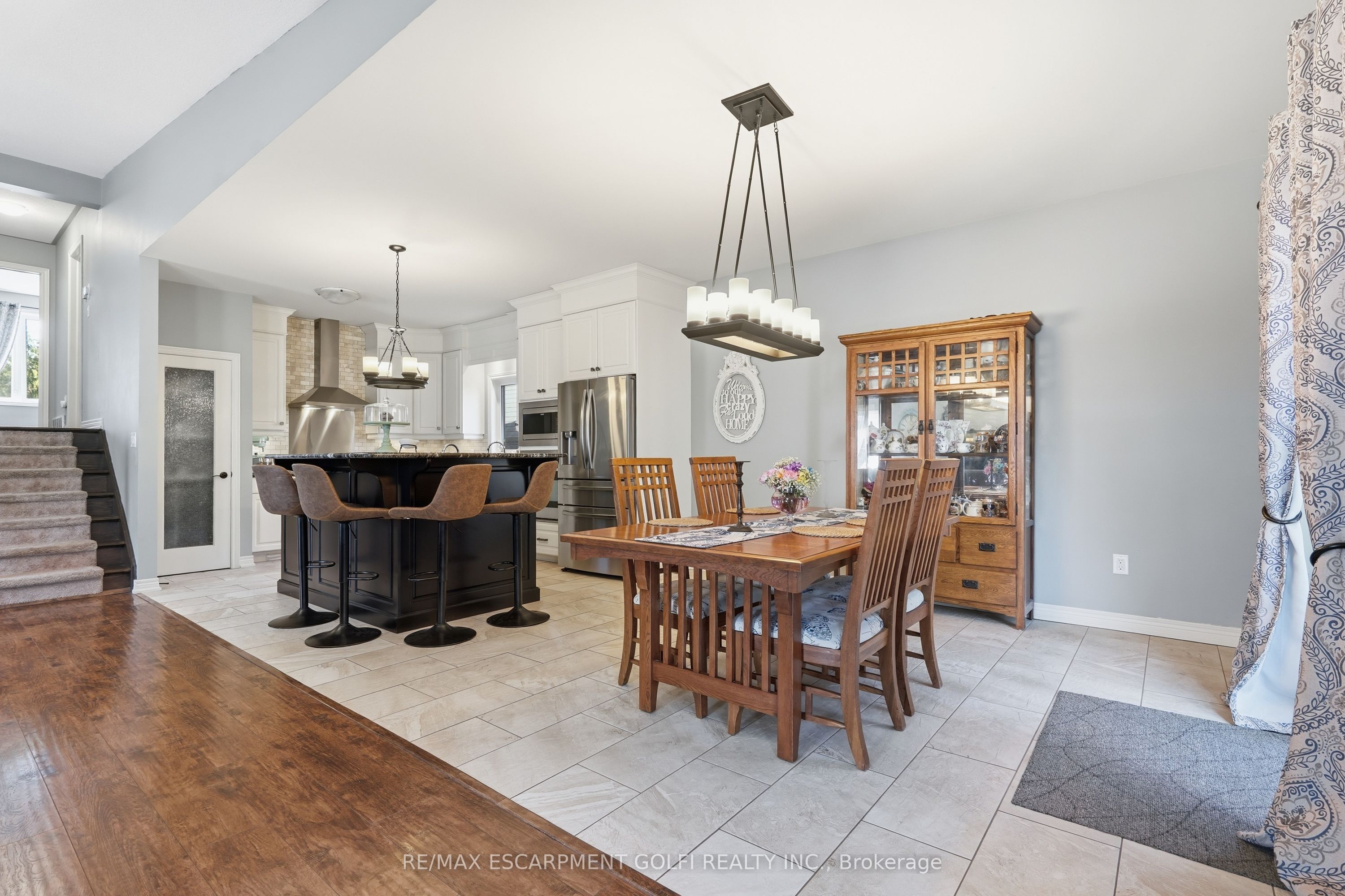 379 Michael Drive, Welland, ON L3C 0A5 photo 5