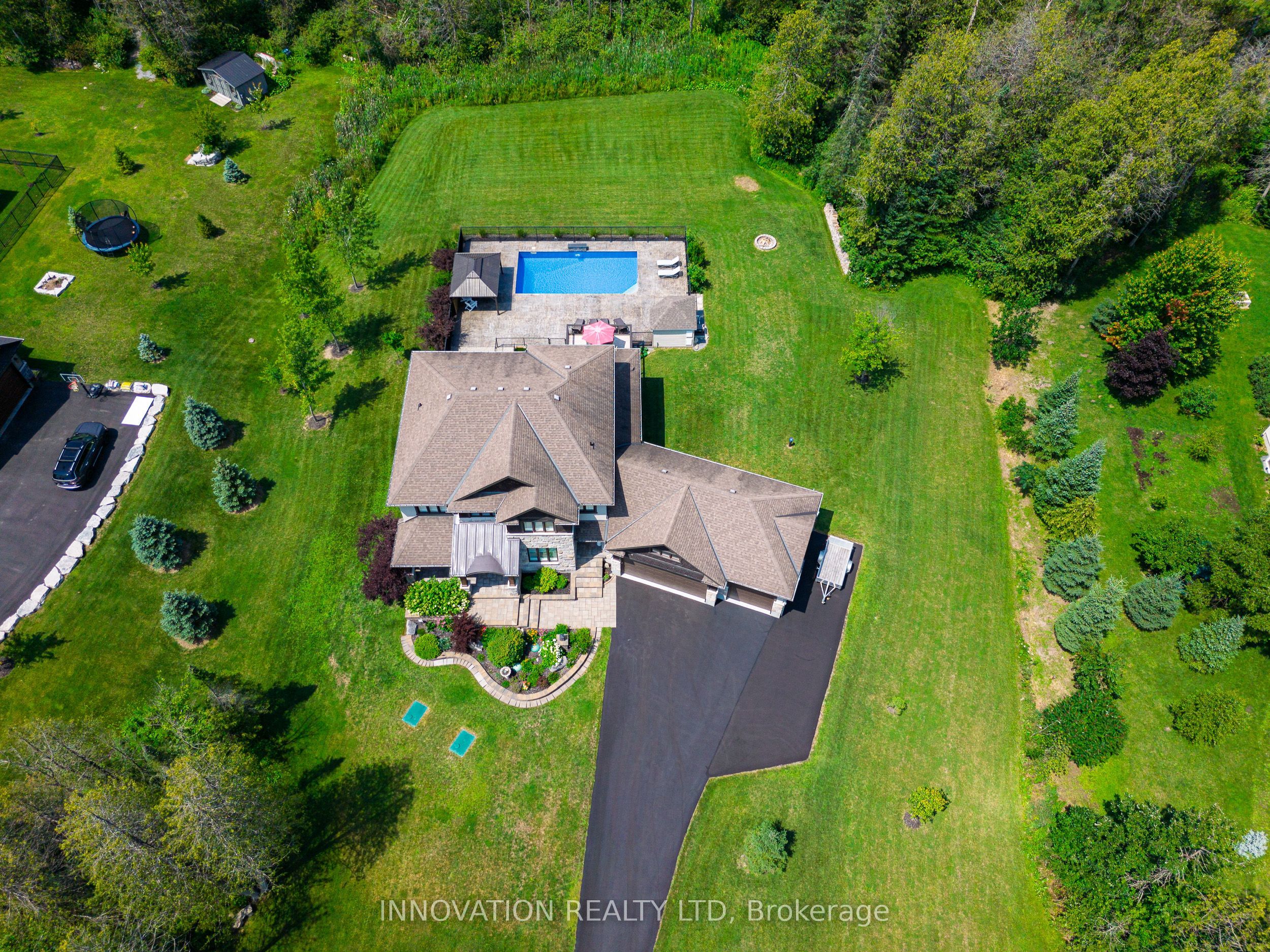 323 Silent Wood Grove, Carp - Huntley Ward, ON K0A 1L0 photo 2