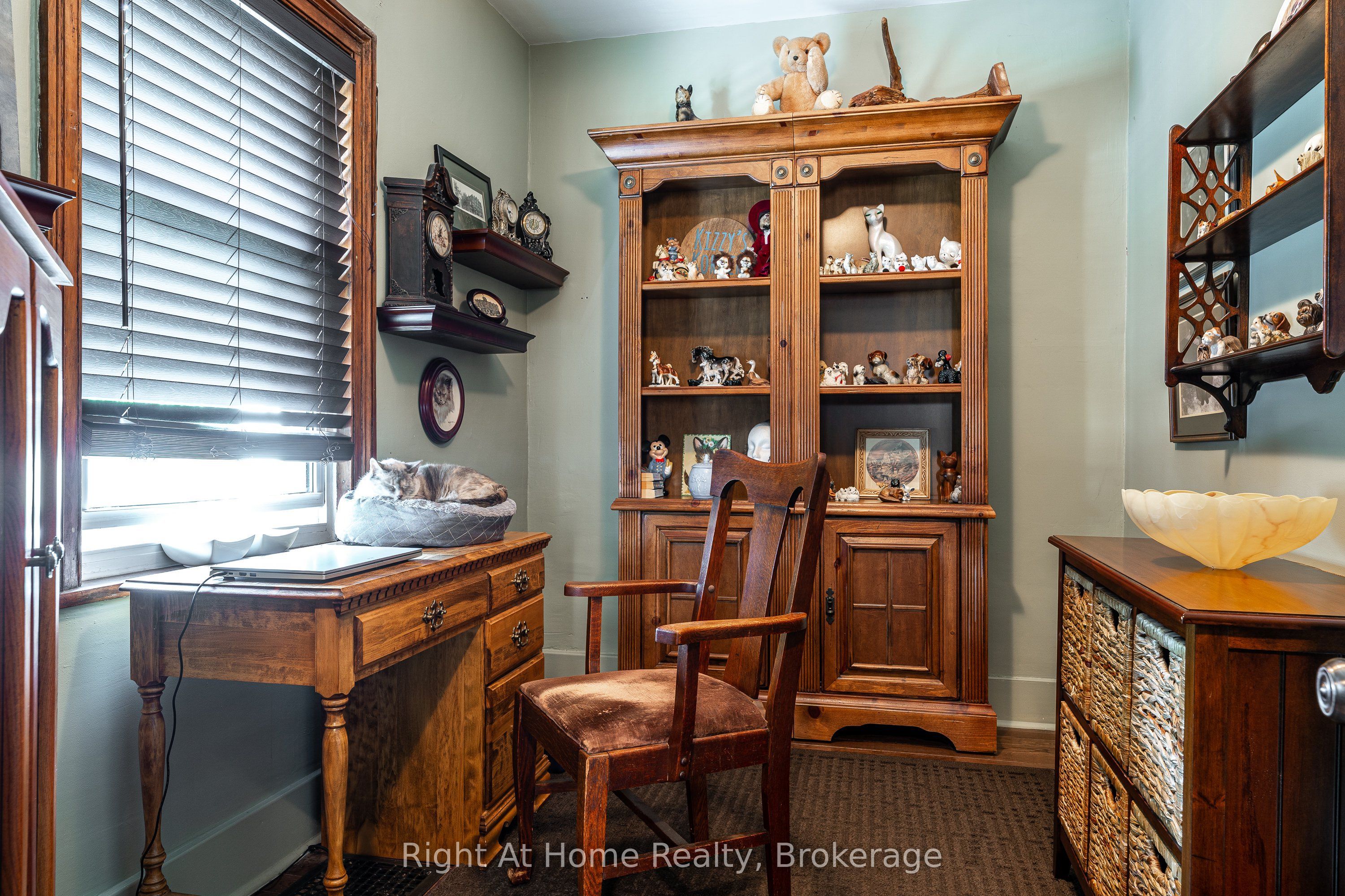 302 Huron Street, Stratford, ON N5A 5T4 photo 5