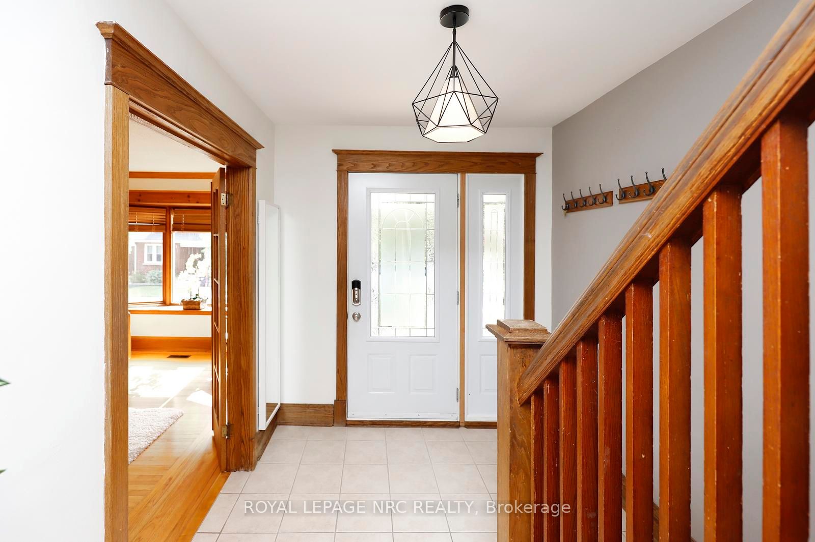 266 London Street S, Hamilton, ON L8K 2H2 photo 5