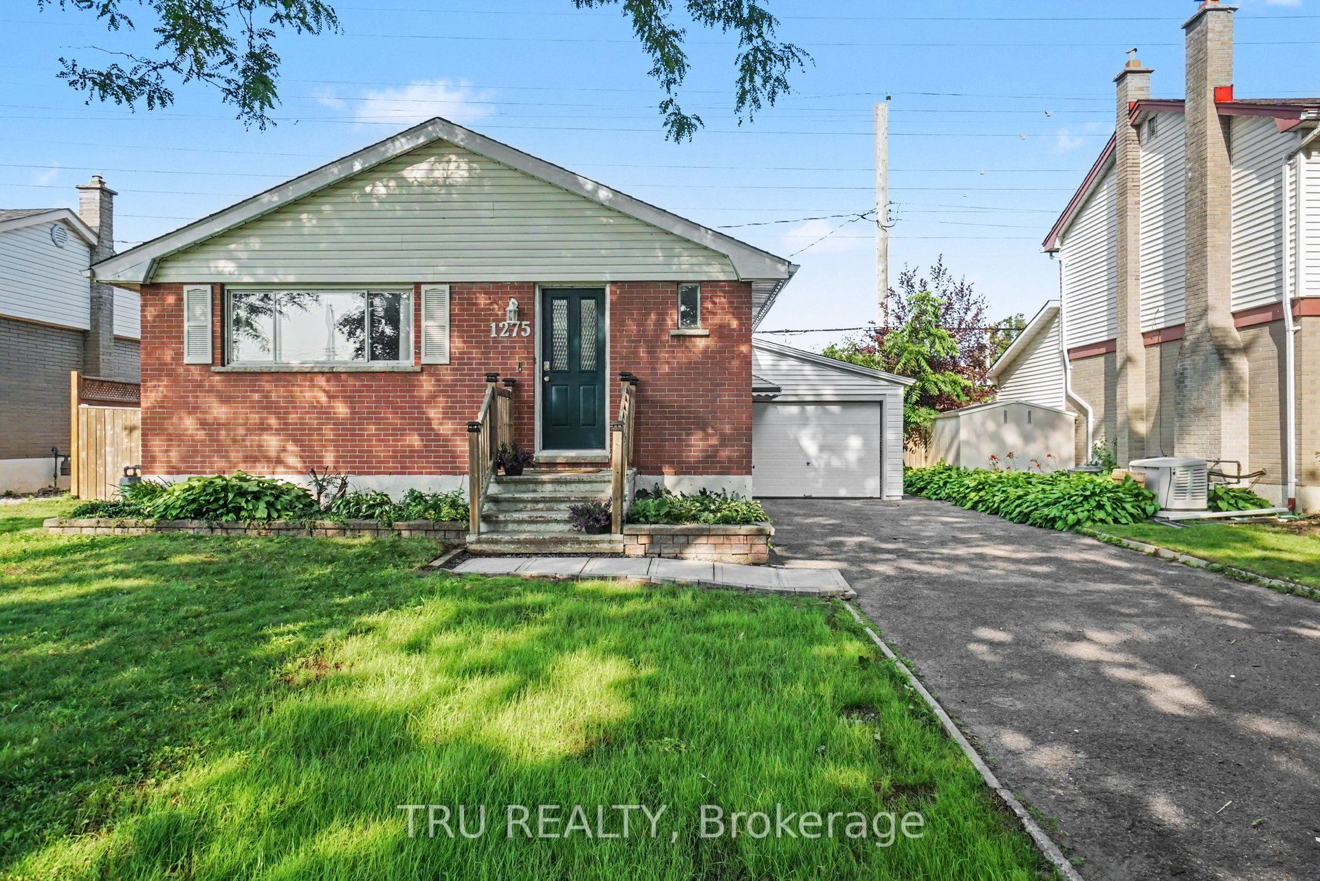 1275 Woodside Drive, Belair Park - Copeland Park and Area, ON K2C 2H1
