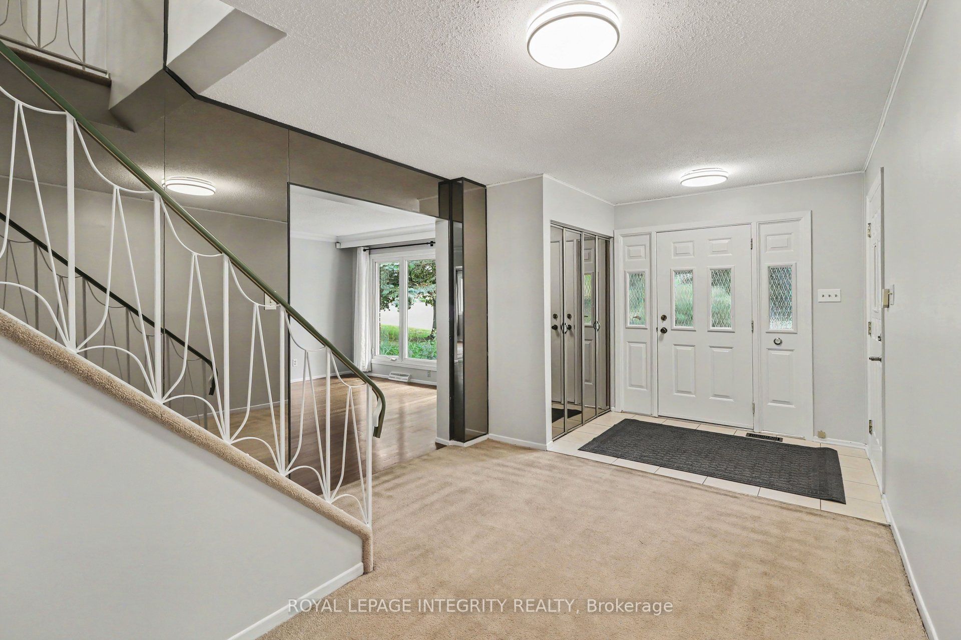 1291 Lampman Crescent, Mooneys Bay - Carleton Heights and Area, ON K2C 1P9 photo 4