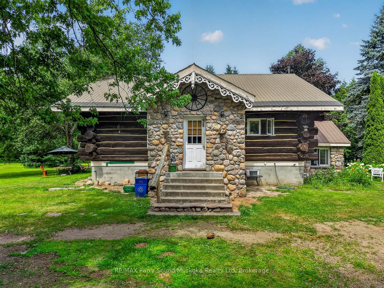 1011 Orange Lodge Road, Muskoka Lakes, ON P0C 1H0 photo 3