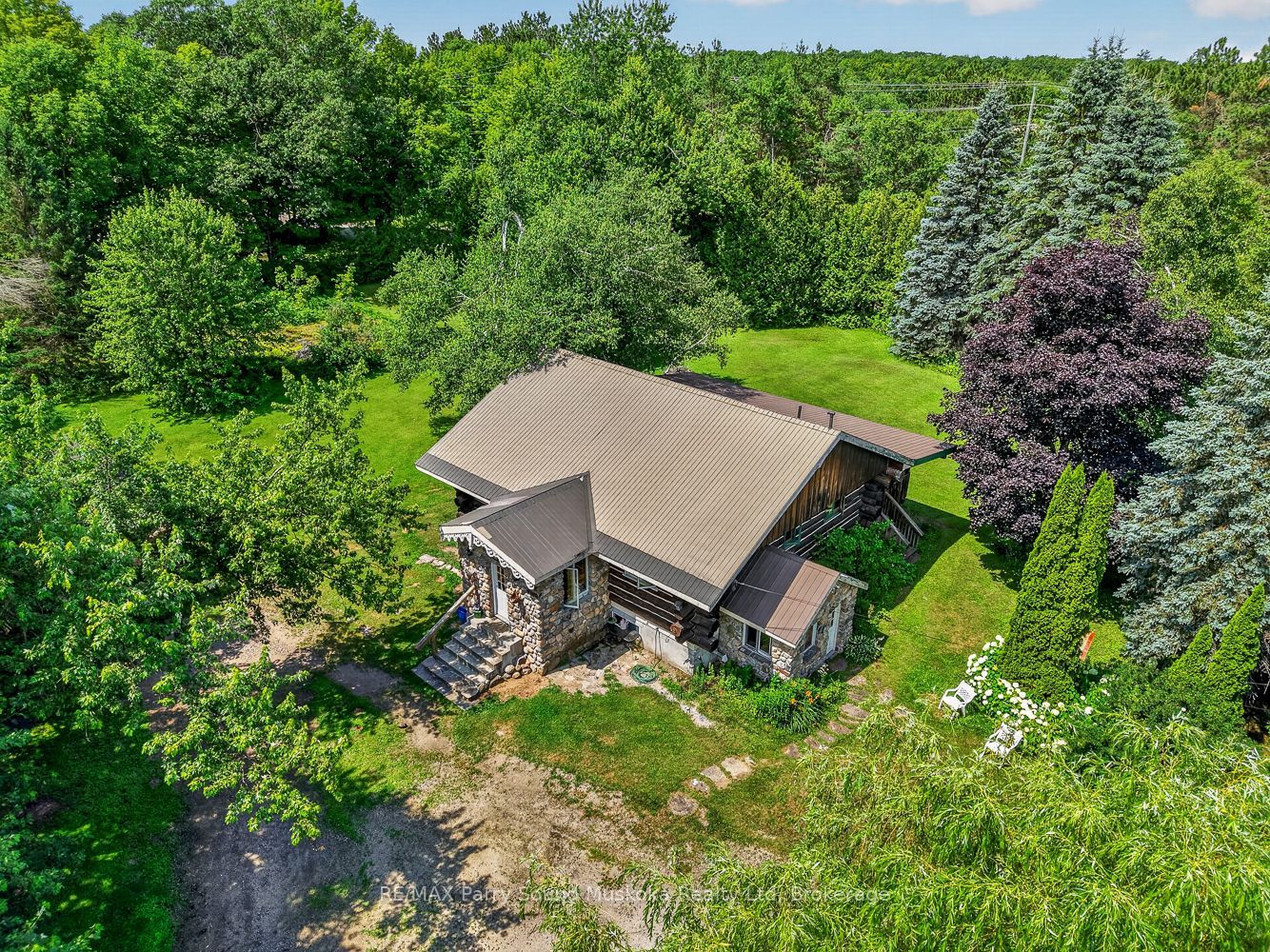 1011 Orange Lodge Road, Muskoka Lakes, ON P0C 1H0 photo 5