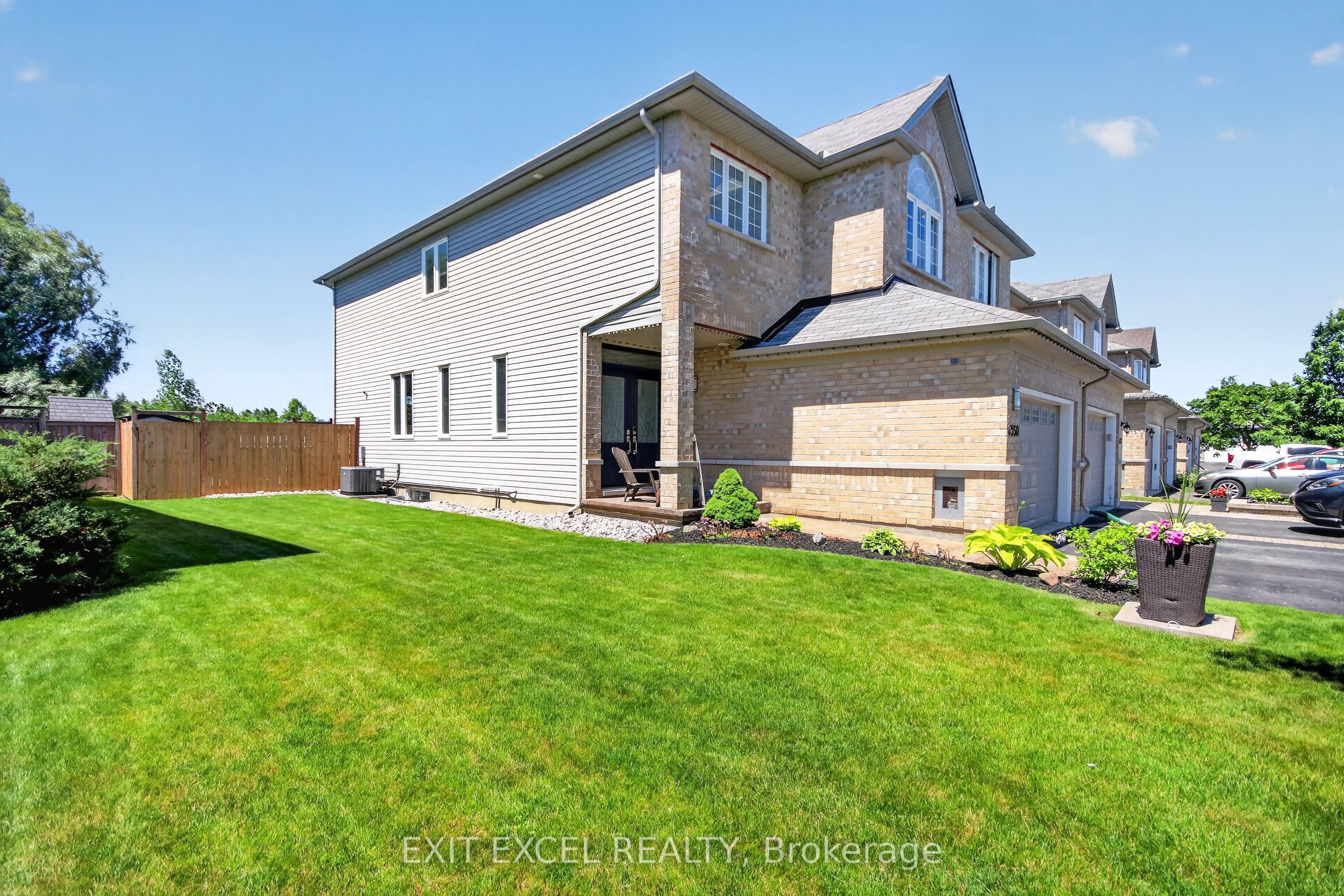6850 Breanna Cardill Street, Greely - Metcalfe - Osgoode - Vernon and Area, ON K4P 0C1 photo 2