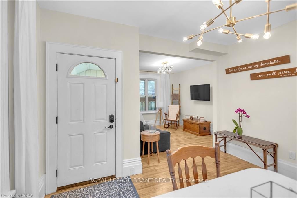 10 Bishop Street, Brantford, ON N3S 1L9 photo 4