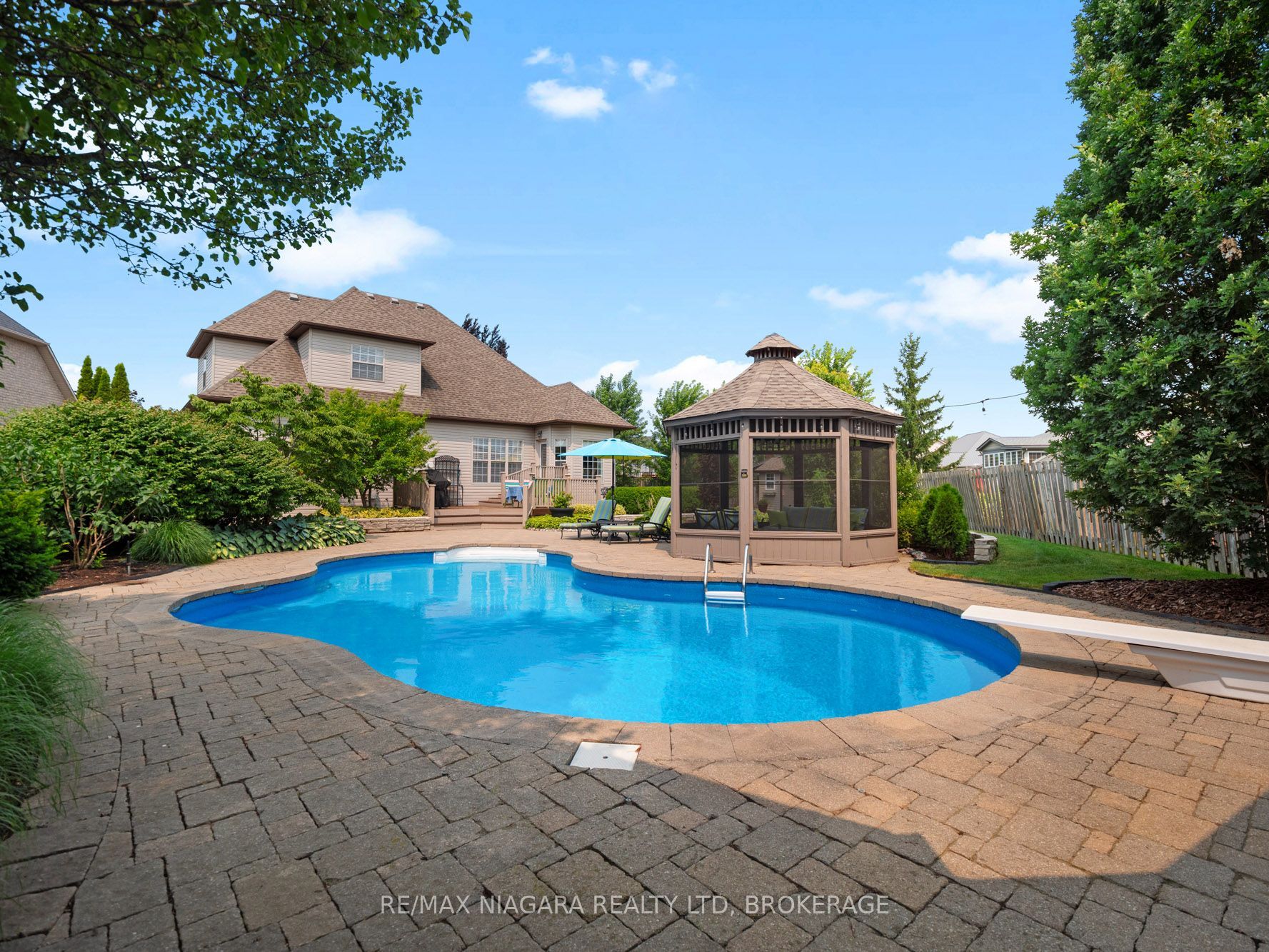 375 Jasmine Court, Fort Erie, ON L2A 6P8 photo 5