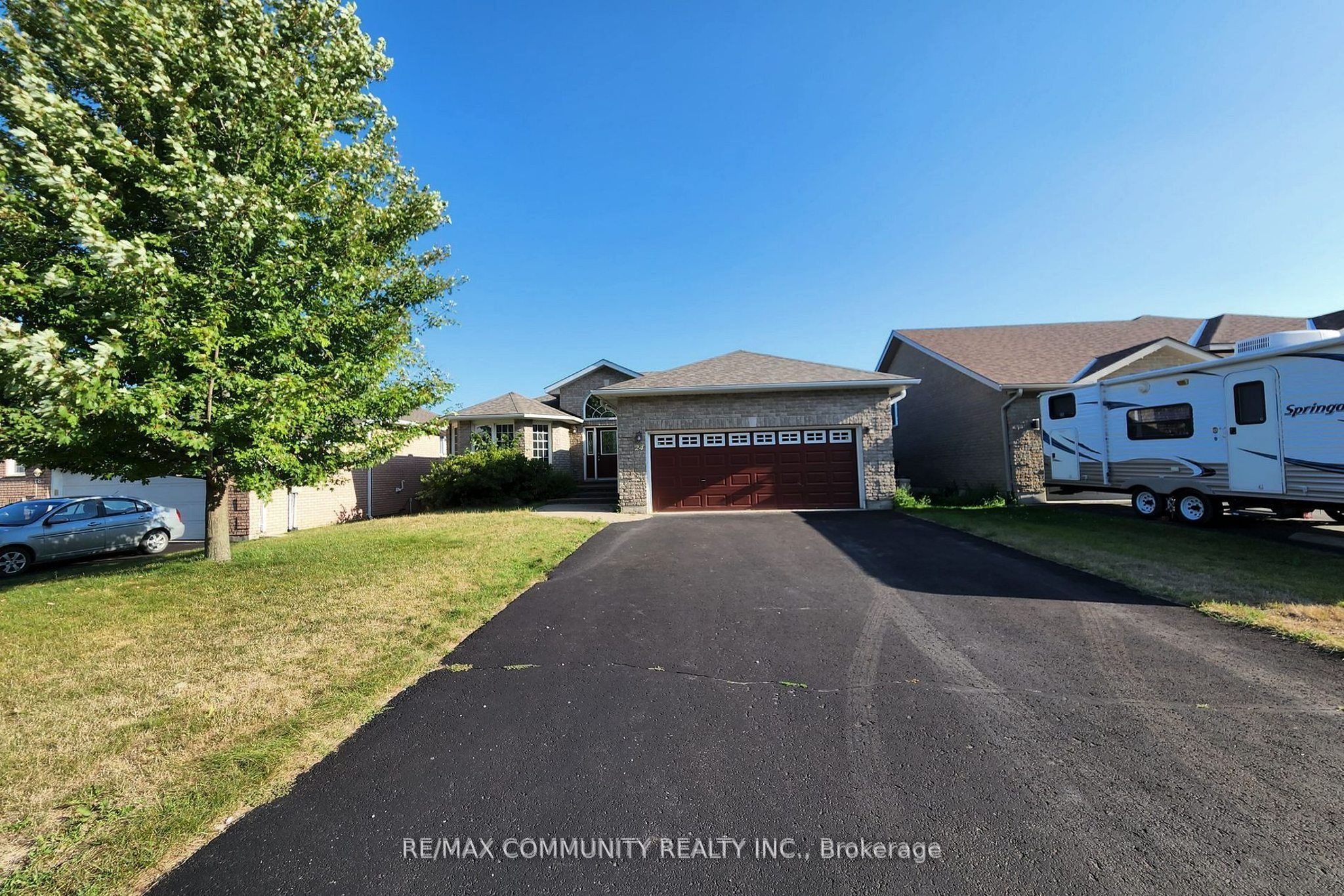 24 Sunshine Lane, Quinte West, ON K8V 6X7 photo 2