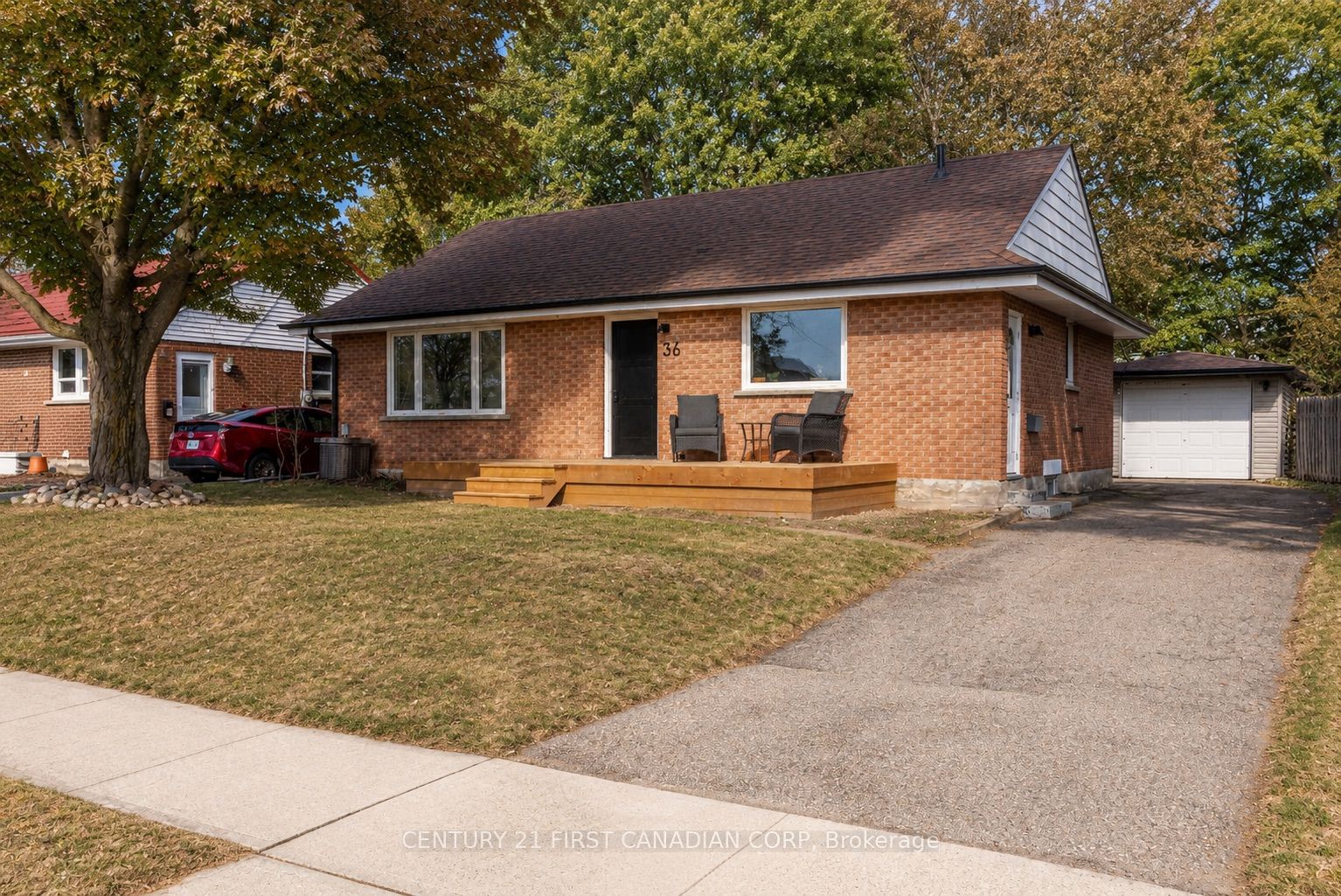36 Edgewood Drive, Kitchener, ON N2M 2A1