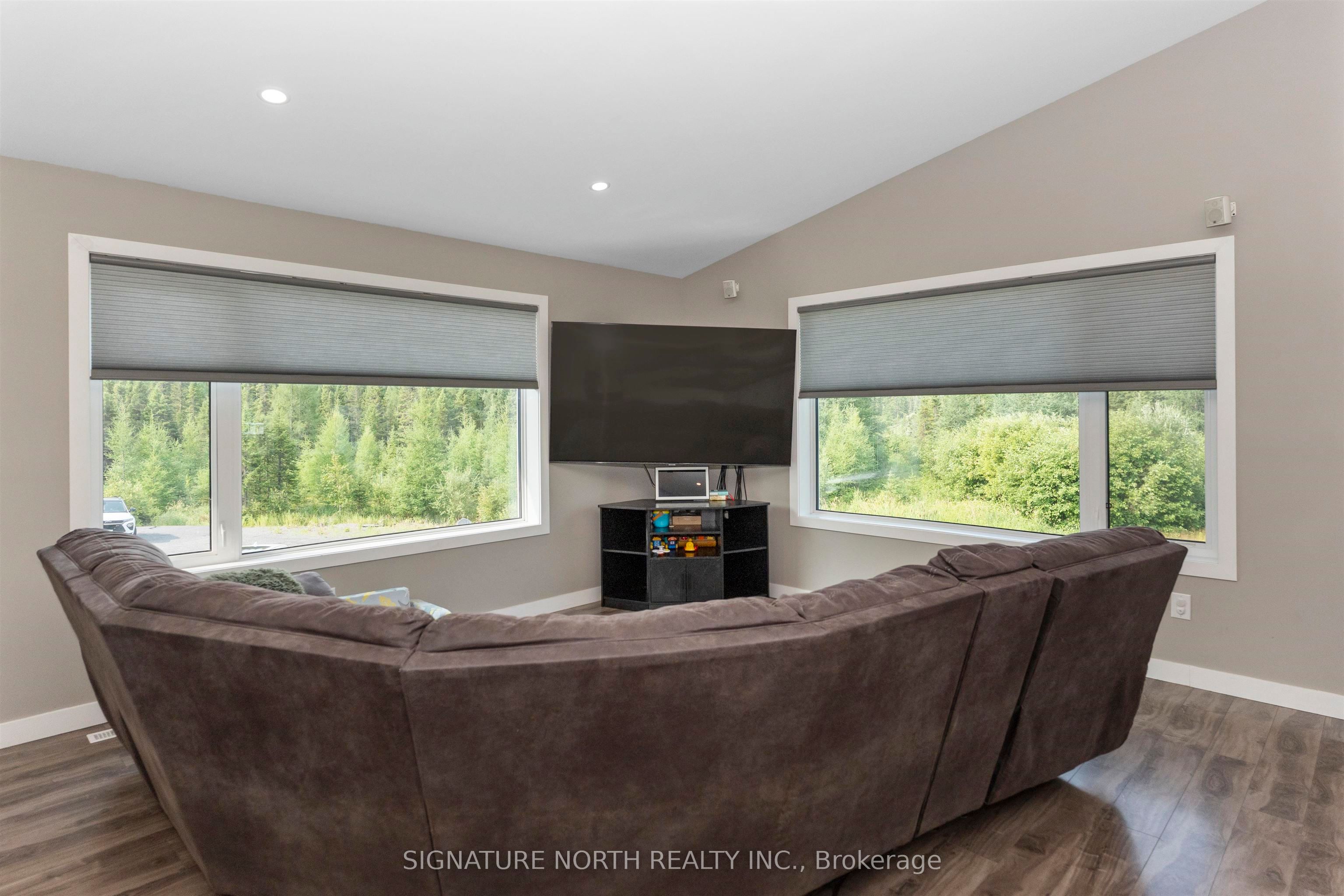 510 Highway 527, Shuniah, ON P7A 0N2 photo 5