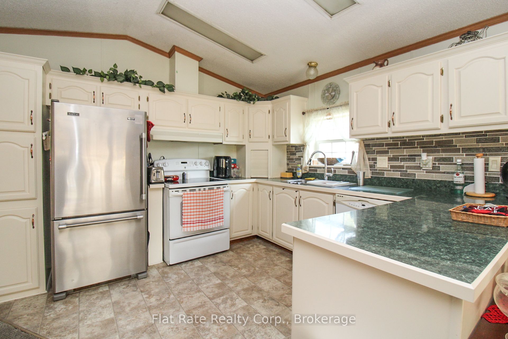 11 MCGREGOR Drive, Otonabee-South Monaghan, ON K0L 1G0 photo 4
