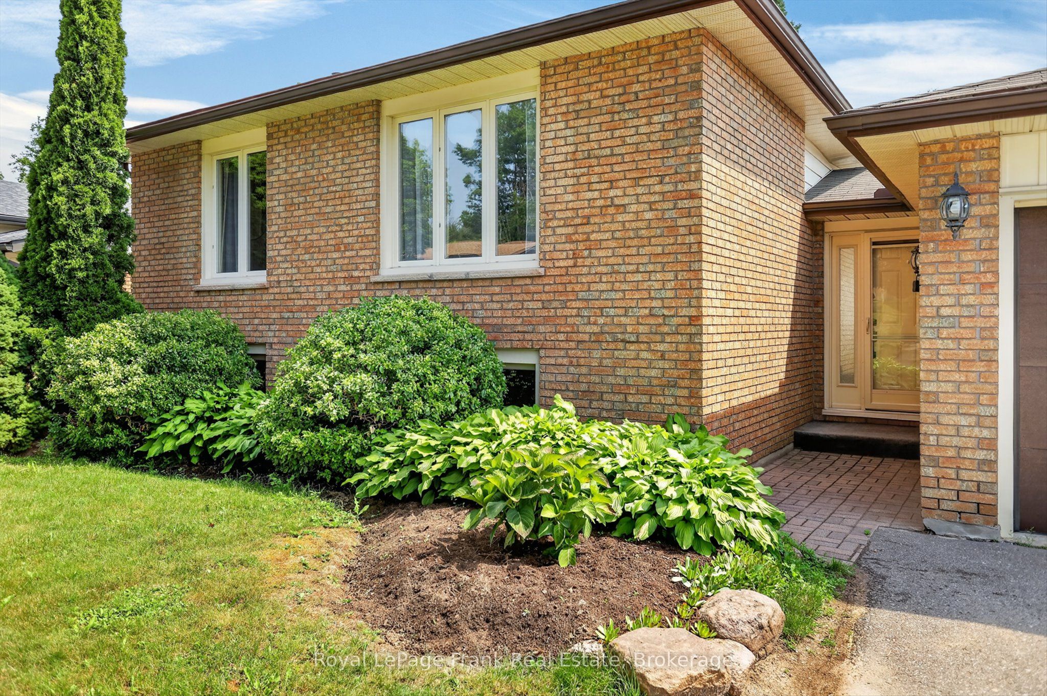 1717 Woodgrove Crescent, Peterborough, ON K9K 1N1 photo 4