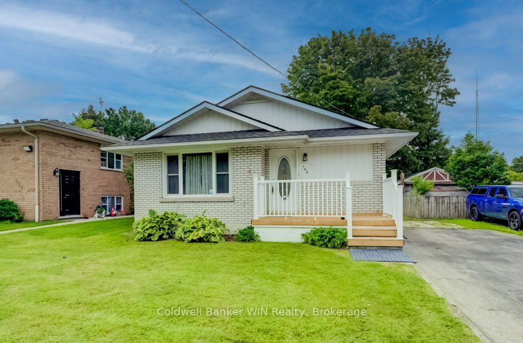 140 Queen Street E, Wellington North, ON N0G 2L3